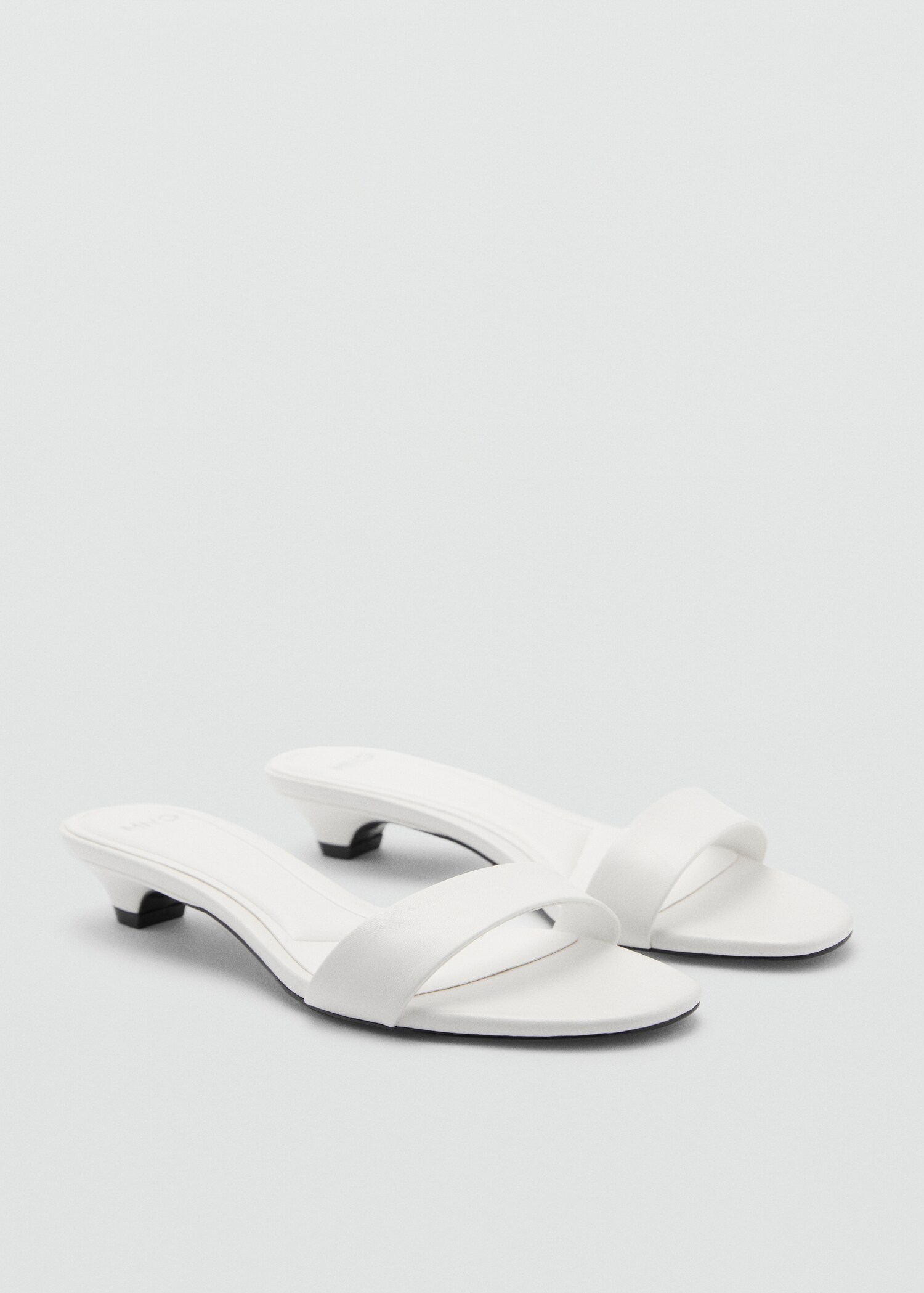 Kitten heel sandals with straps - Medium plane