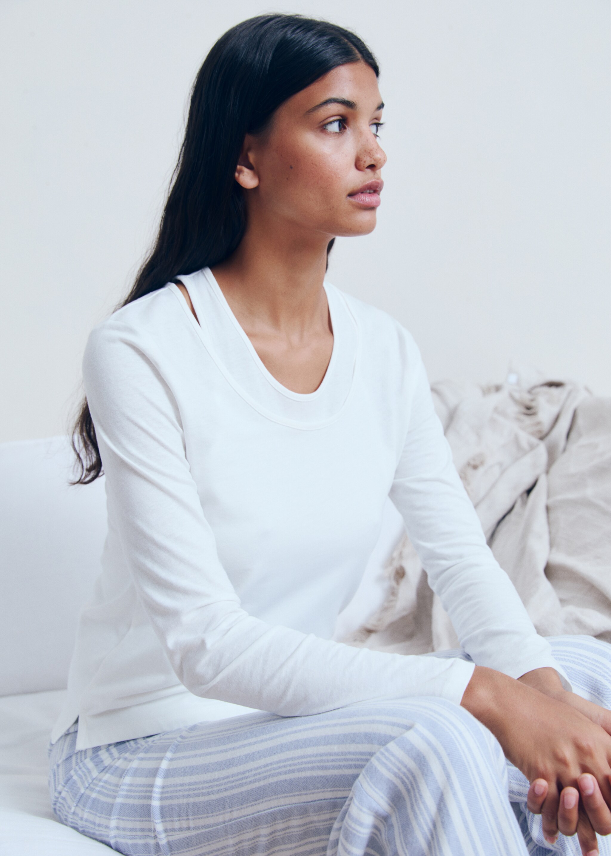 Double cotton t-shirt - Details of the article 6, Off White. Ref: 77012937-00.