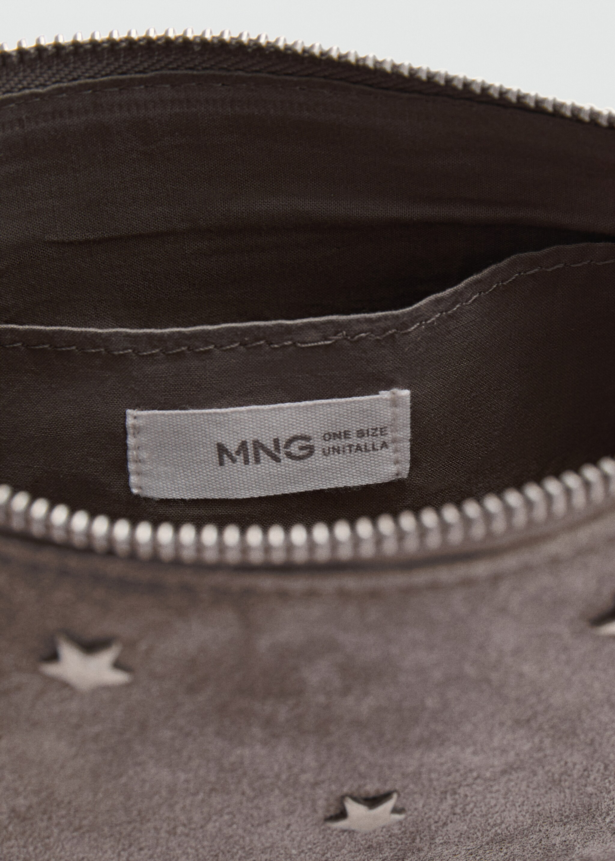 Ledertasche mit sternförmigen Nieten - Detail des Artikels 1