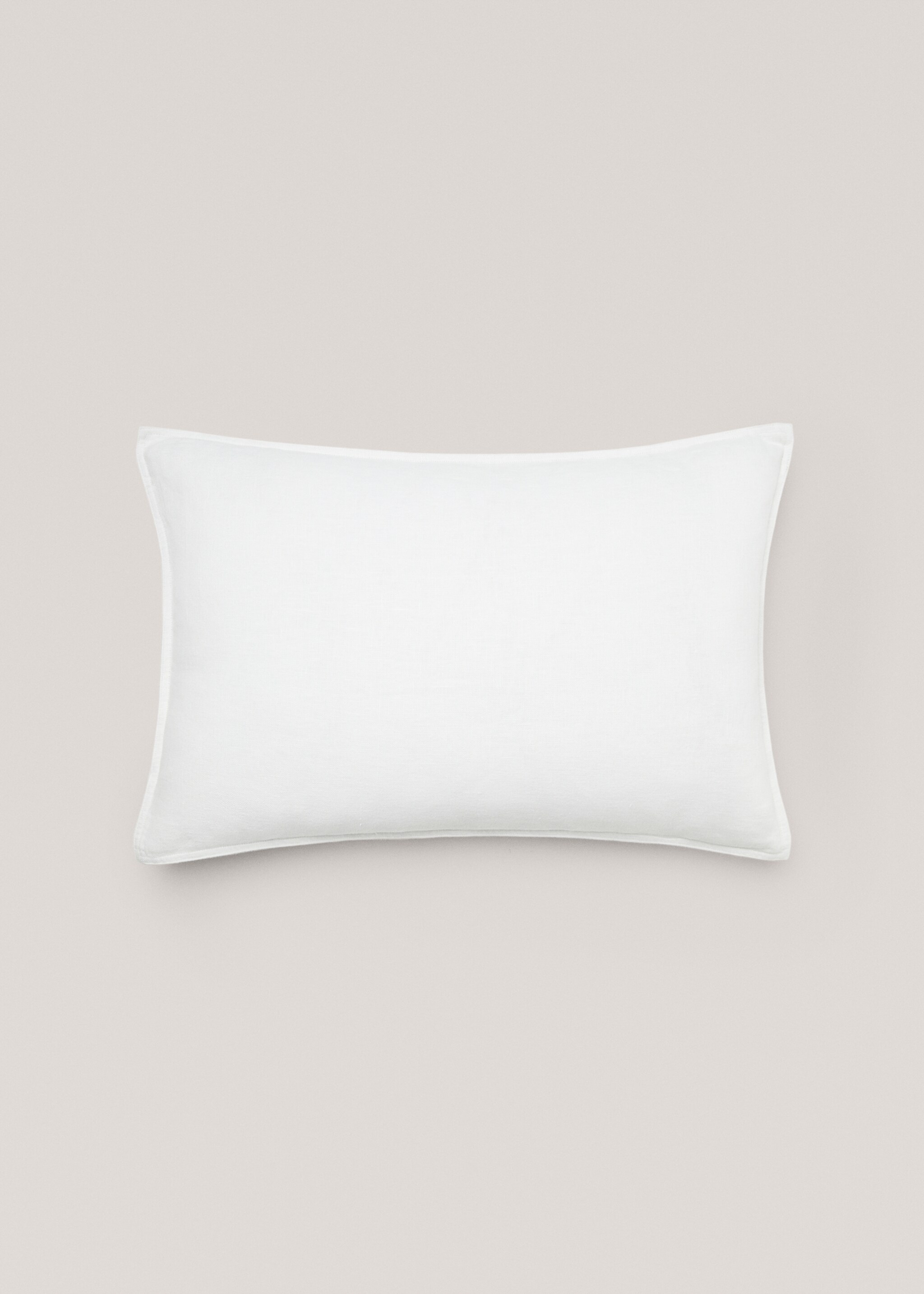 100% linen two-tone cushion case 40x60cm - Details of the article 1, Sand. Ref: 77013281-00.