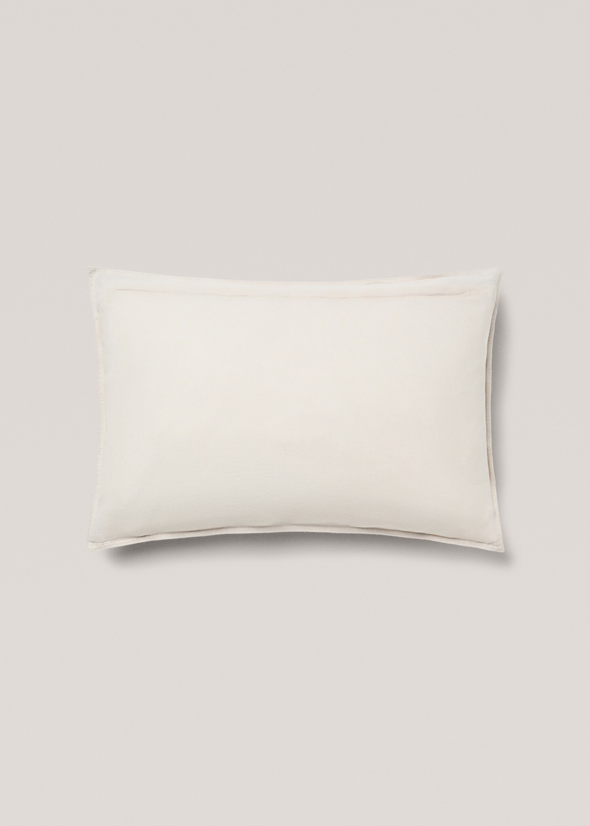 100% linen two-tone cushion case 40x60cm - Details of the article 1, Burgundy. Ref: 77013281-00.