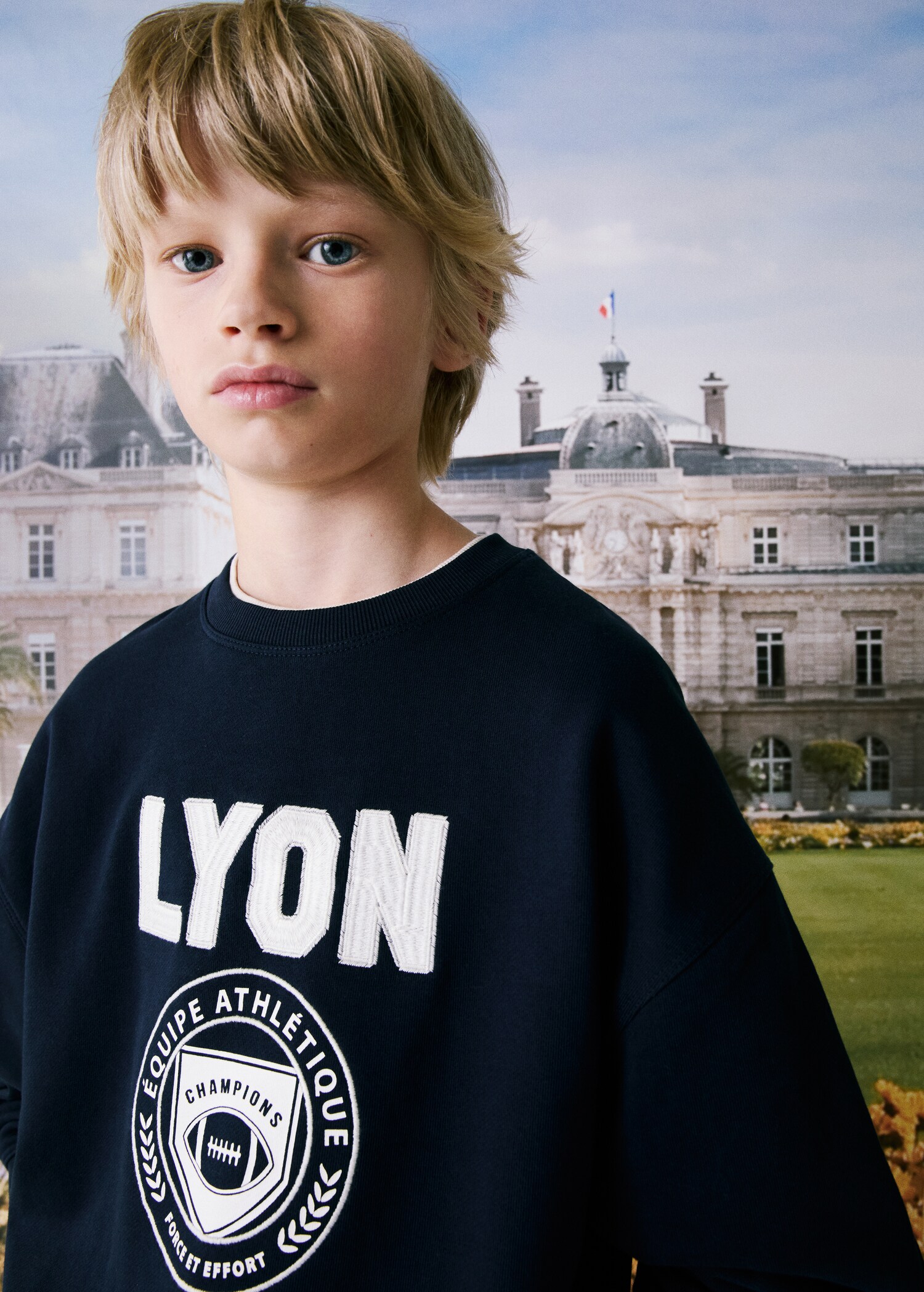 Embroidered message sweatshirt - Details of the article 5