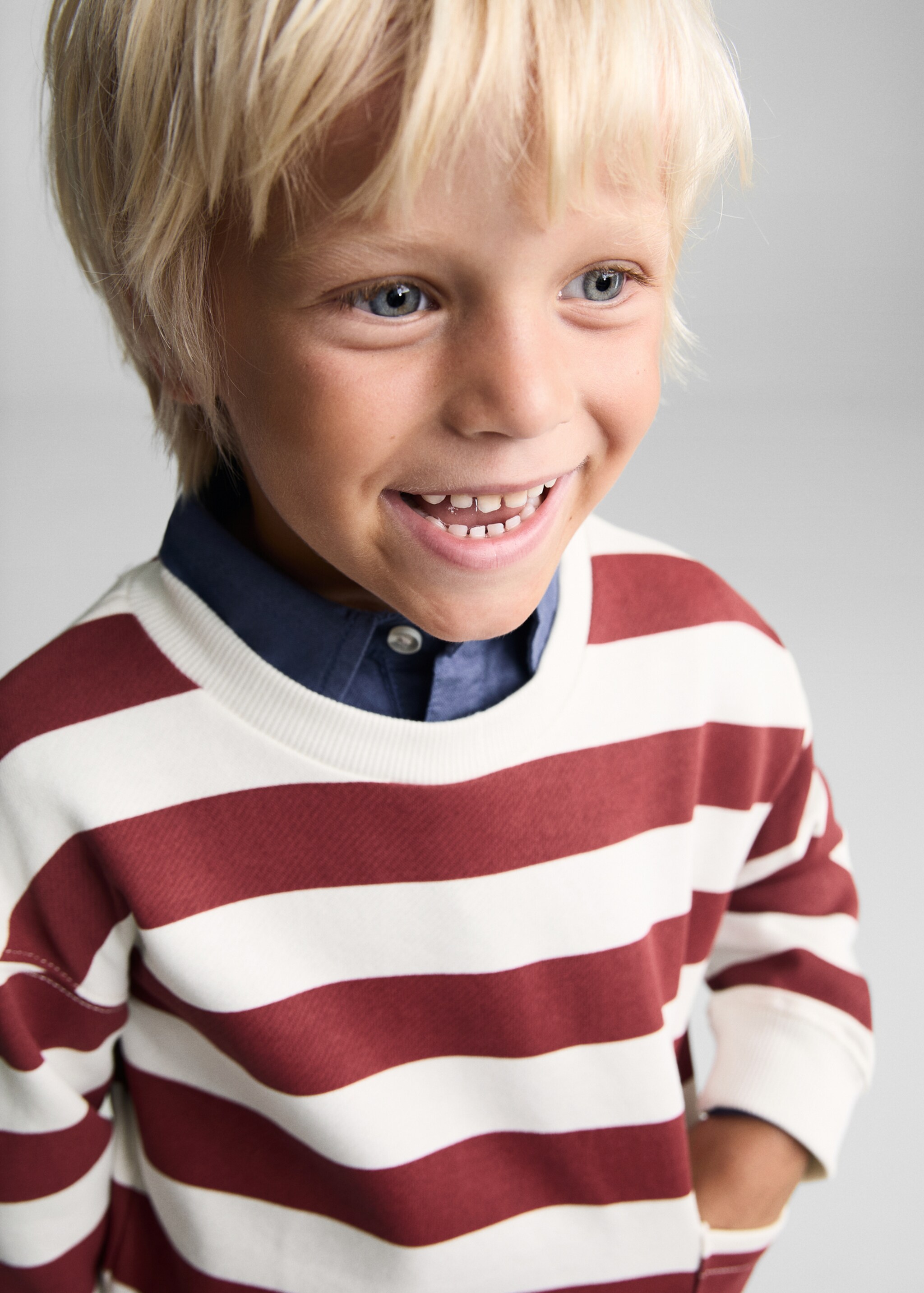 Striped print sweatshirt - Details of the article 1, Maroon. Ref: 77013288-00.
