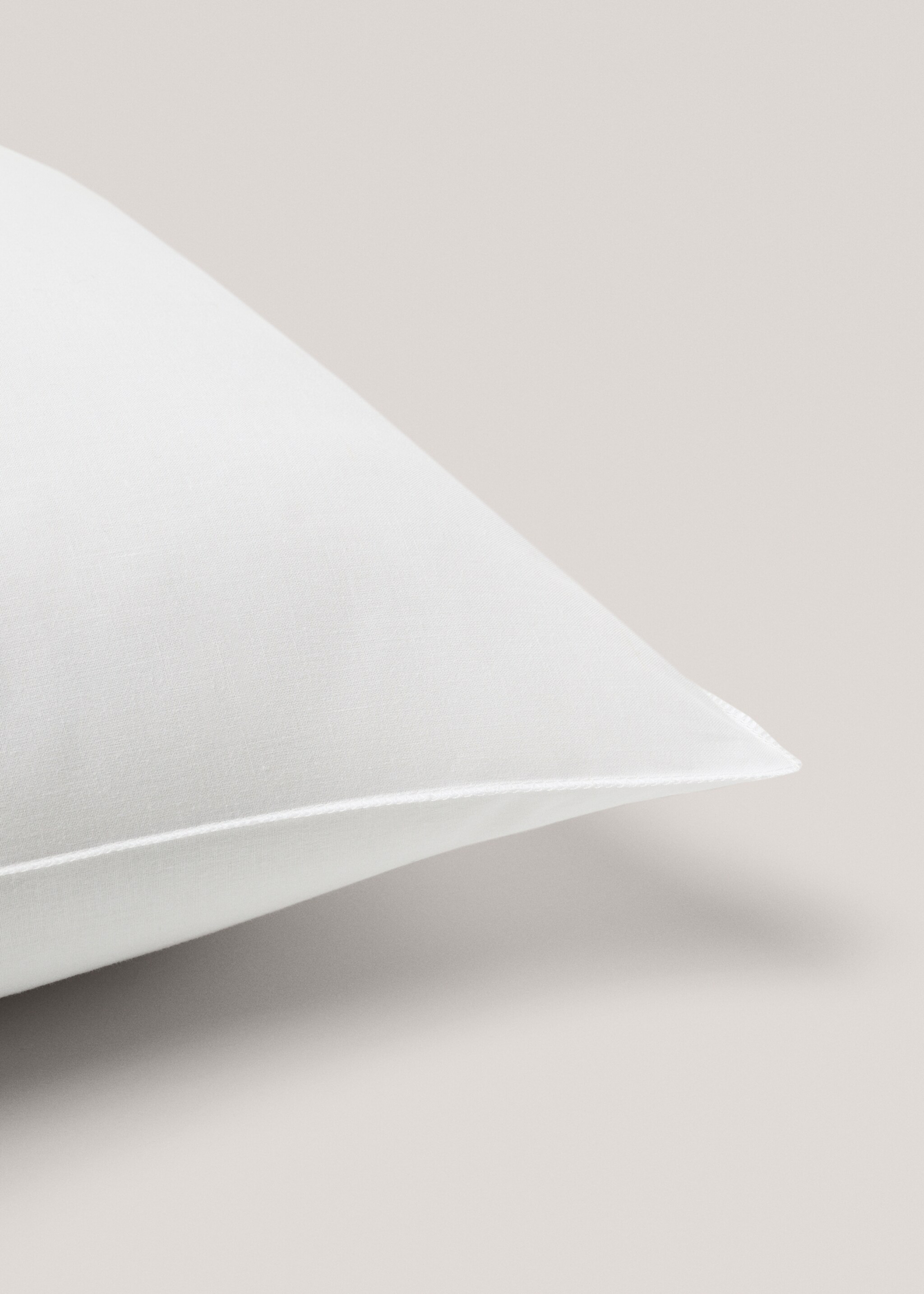 Fibre cushion filling 30x50cm - Details of the article 1, White. Ref: 77013298-00.