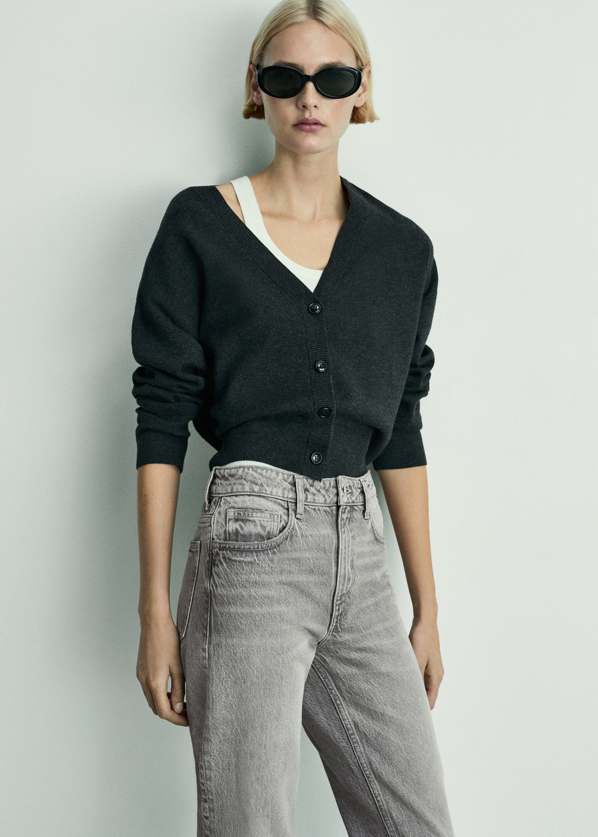 Jean Mom2000 mom taille haute - Détail de l'article 1, Gris denim. Ref: 77014024-00.