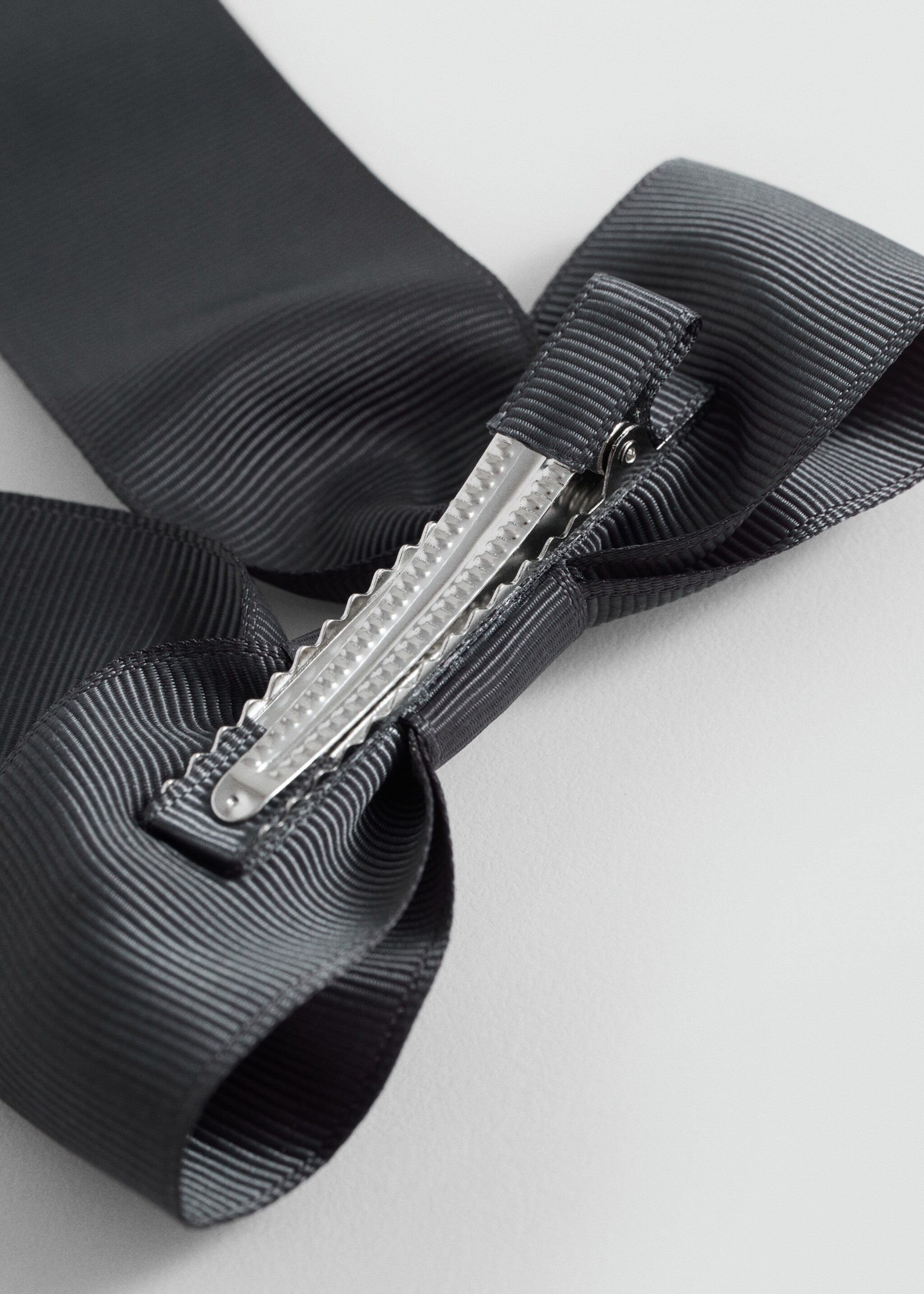 Bow hairclip - Medium plane