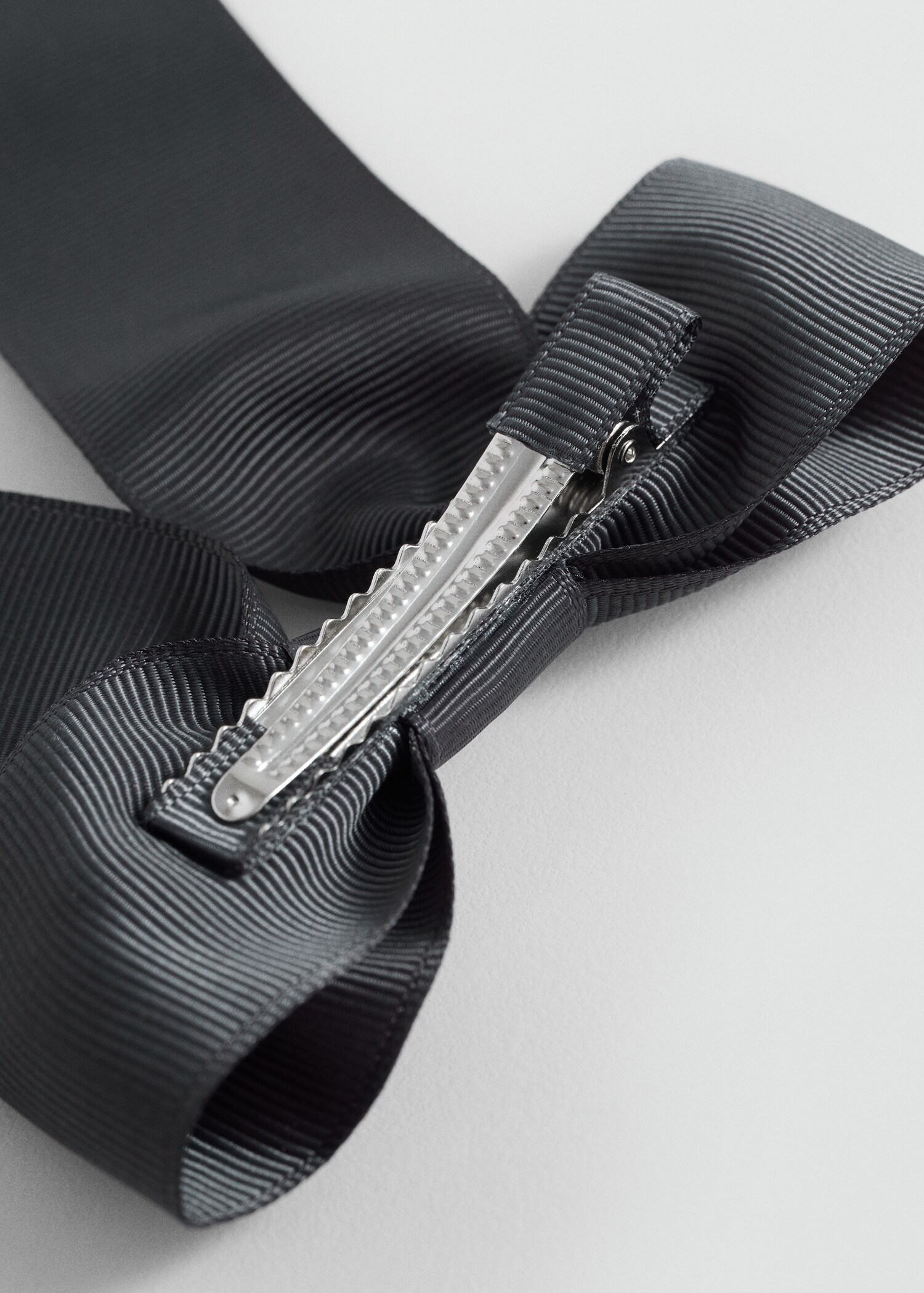 Bow hairclip - Medium plane