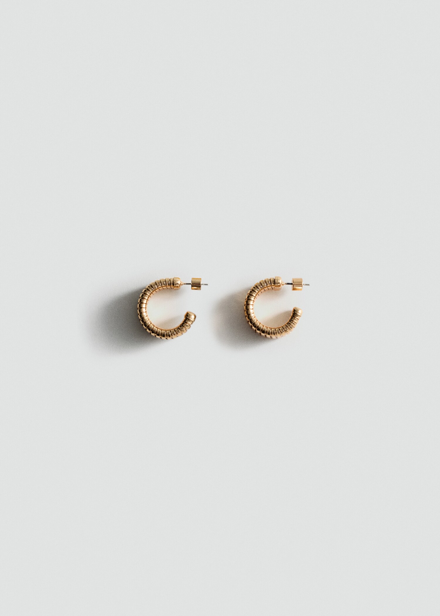 Textured hoop earrings - Article without model
