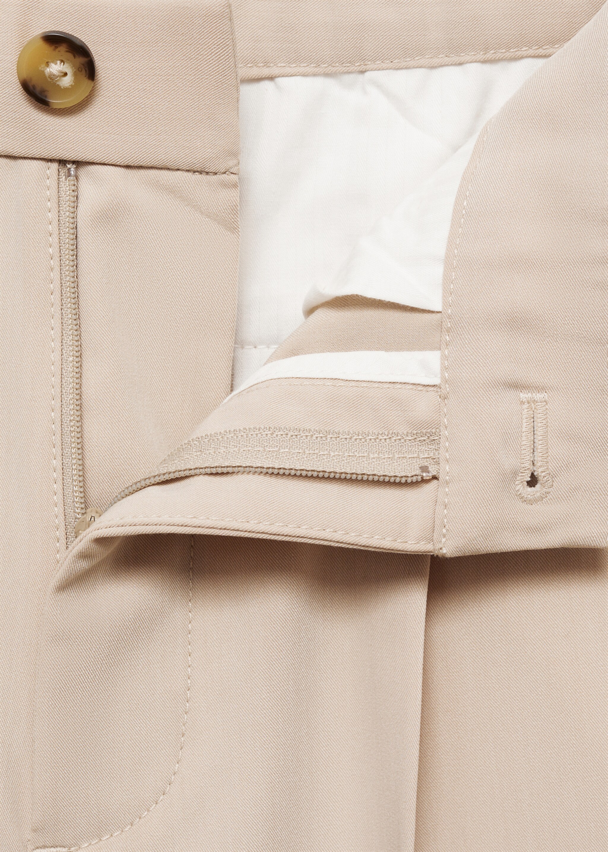 Pantalón regular fit fluido pinzas - Detalle del artículo 8, Gris hielo. Ref: 77014437-00.