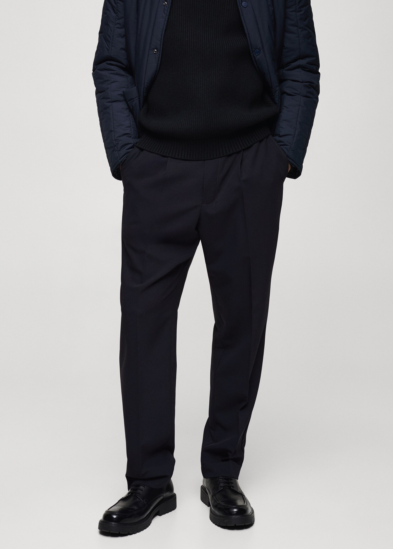 Pantalon regular-fit fluide pinces - Plan moyen