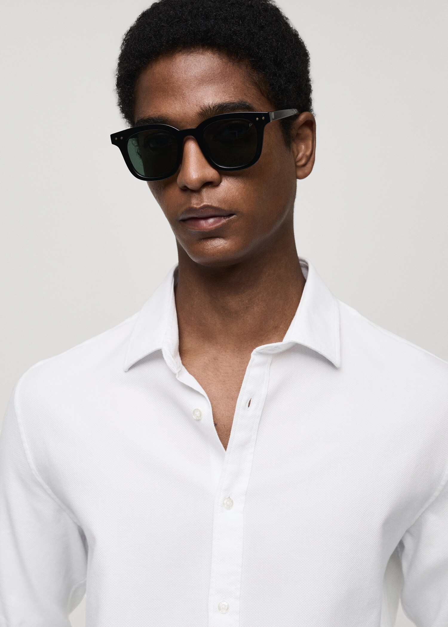 100% cotton regular-fit shirt - Details of the article 1