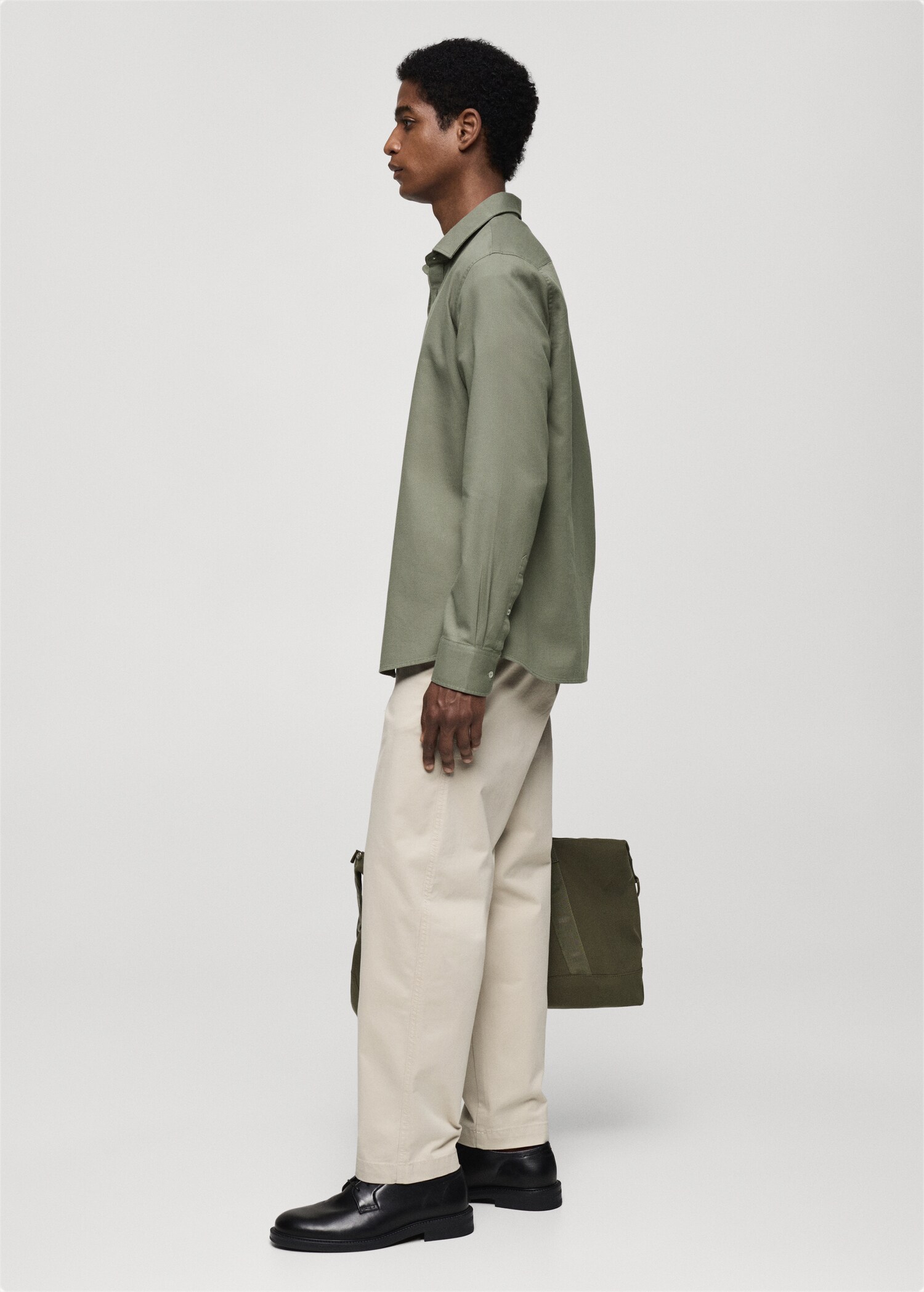 100% cotton regular-fit shirt - Details of the article 2