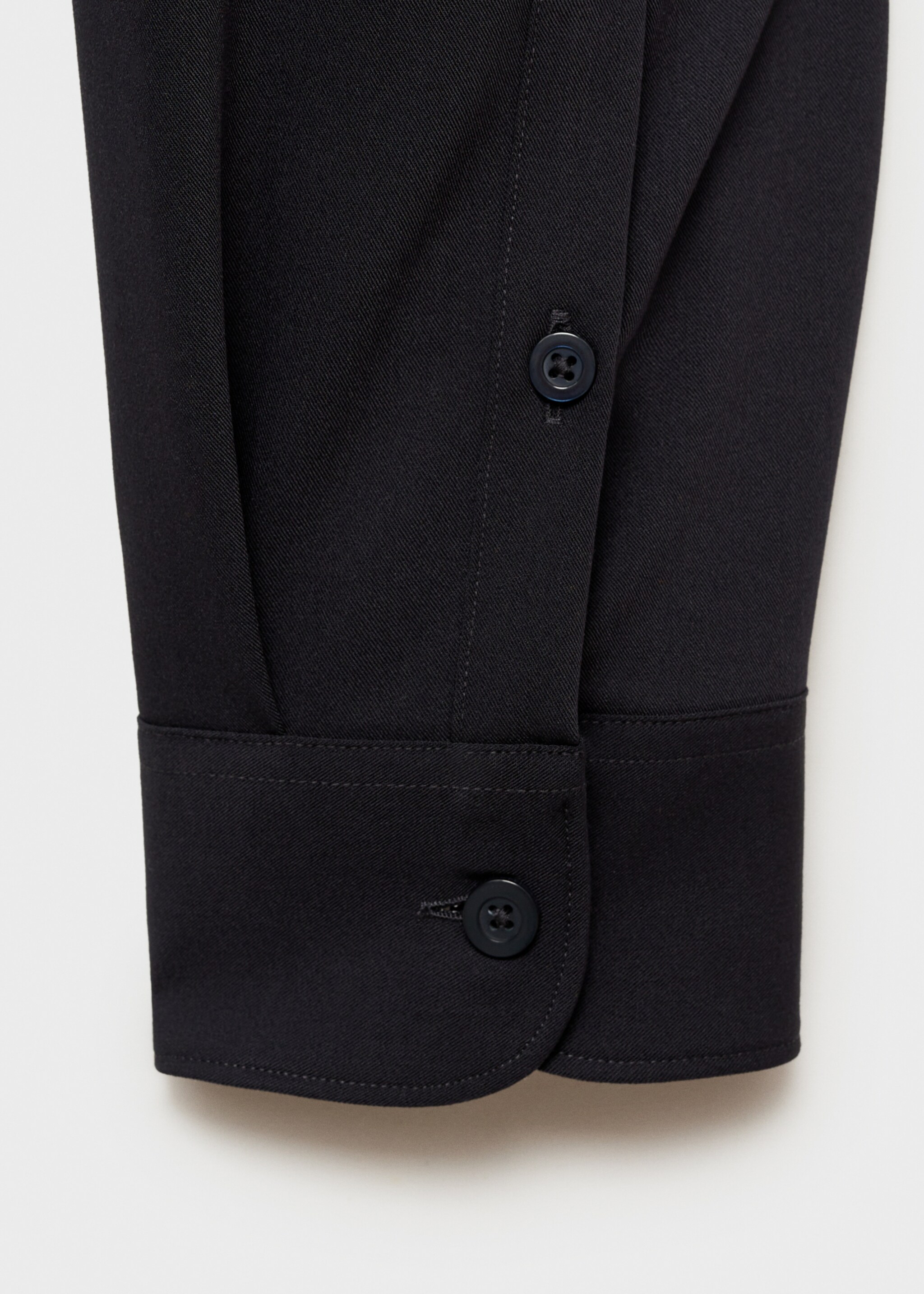 Regular-fit shirt with pocket - Détail de l'article 0, Bleu marine foncé. Ref: 77014456-00.