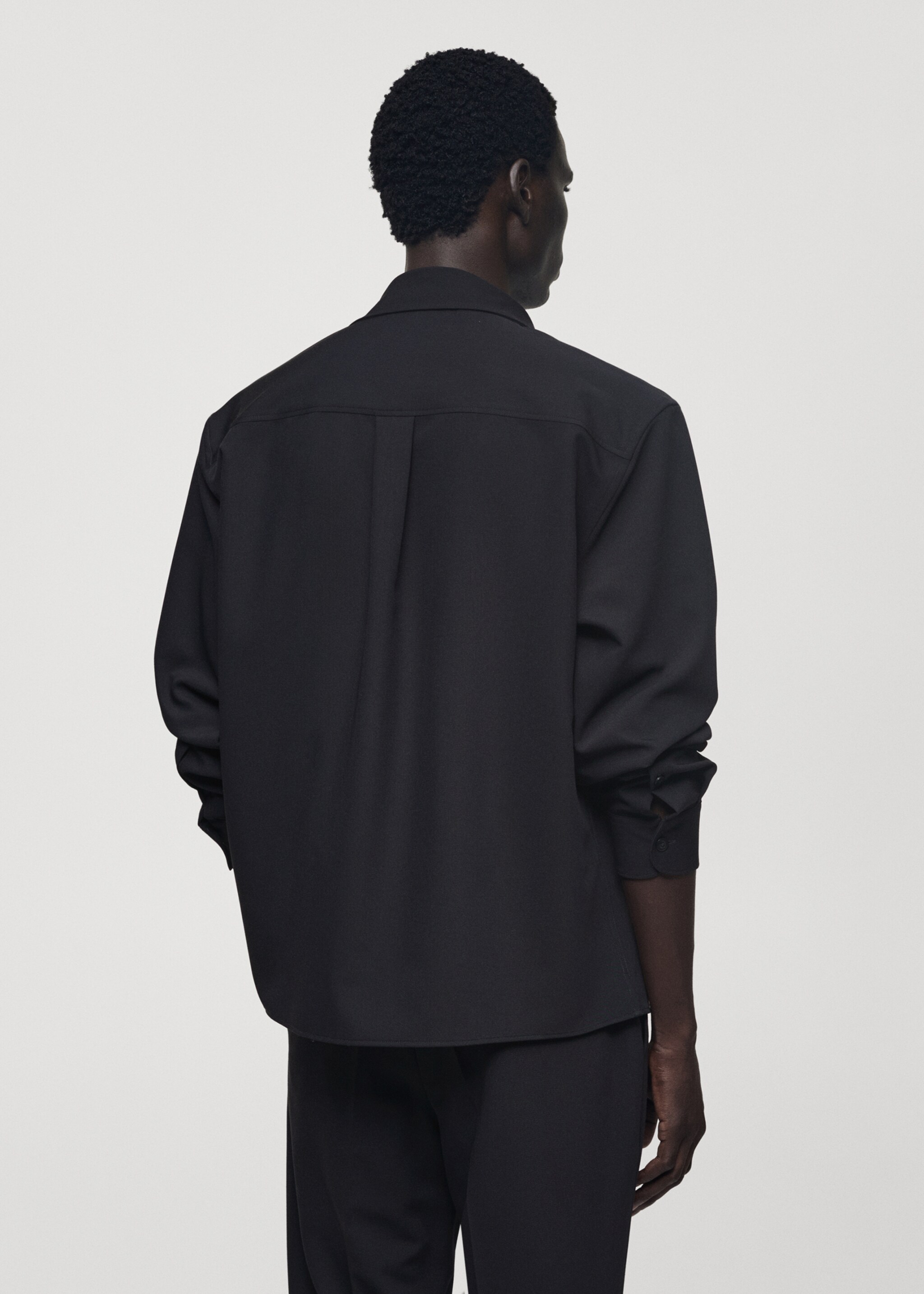 Regular-fit shirt with pocket - Verso de l’article, Bleu marine foncé. Ref: 77014456-00.