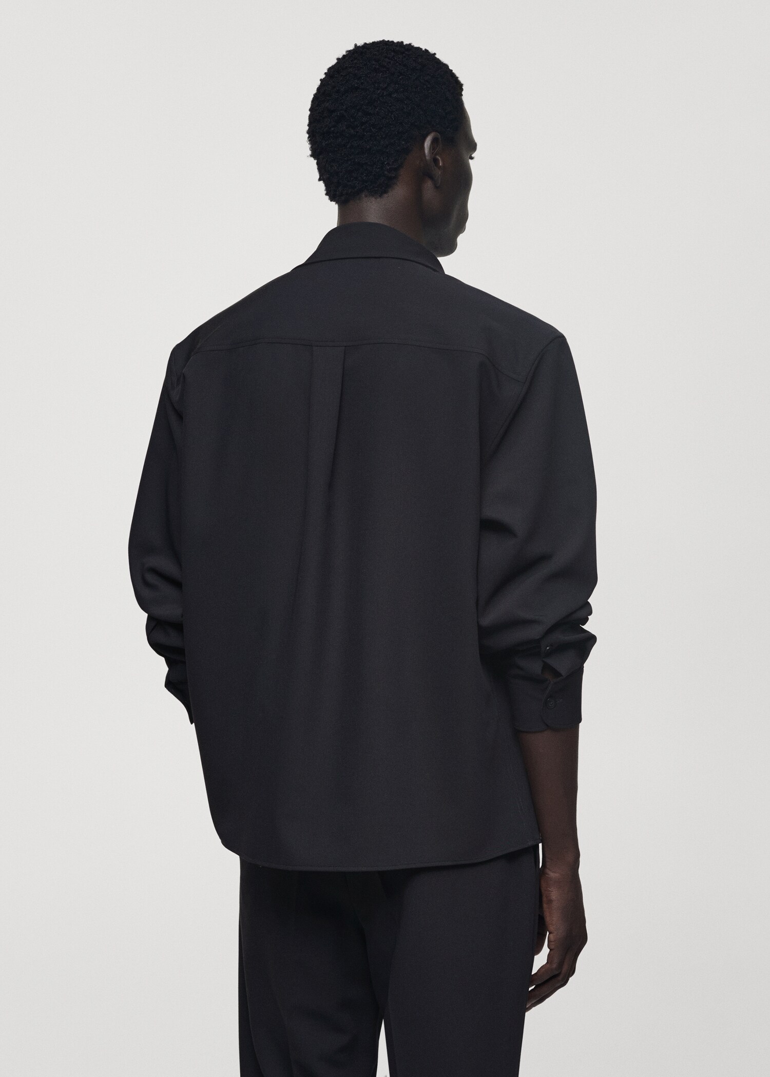 Regular-fit shirt with pocket - Verso de l’article