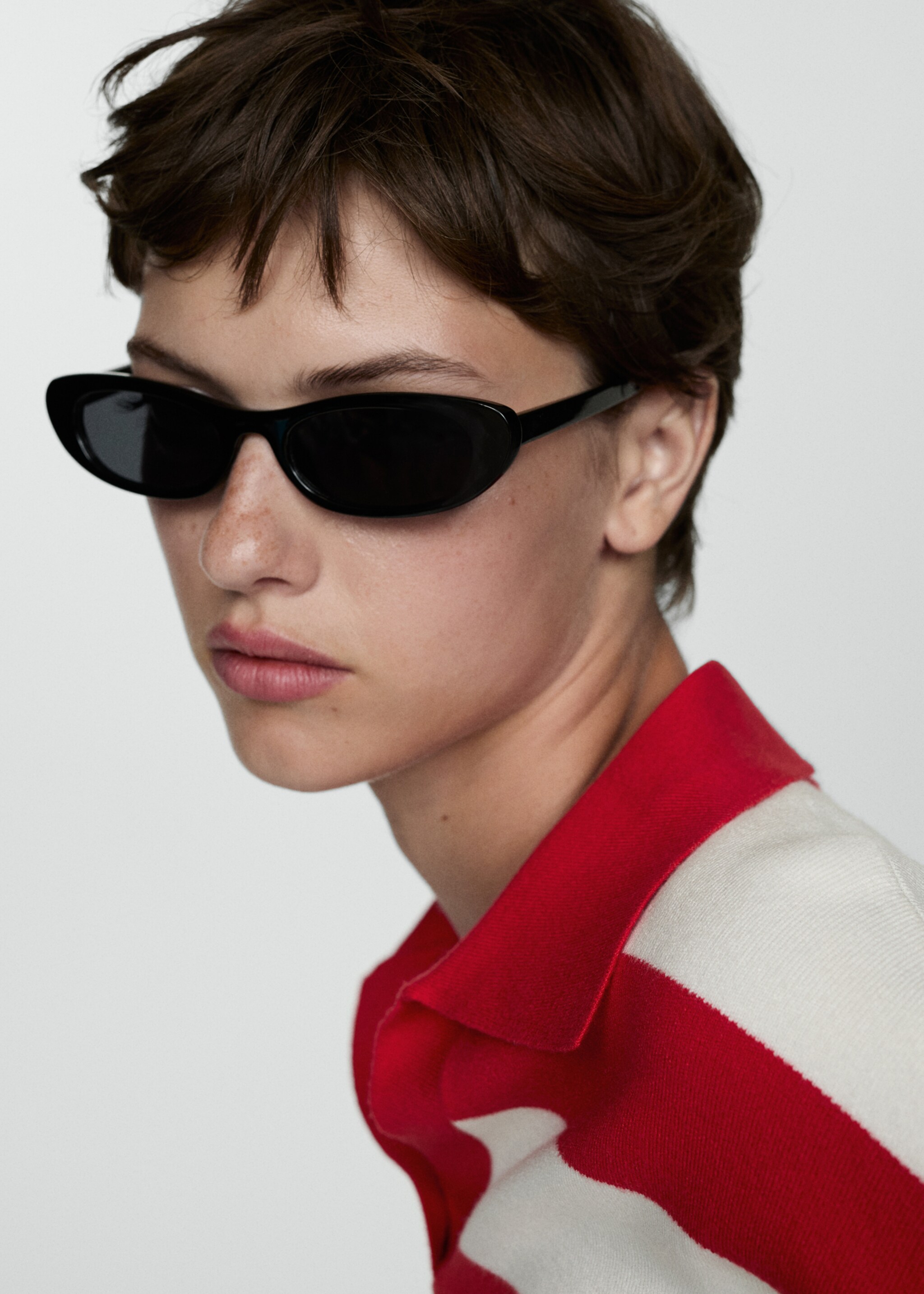 Striped polo-neck sweater - Details of the article 1, Red. Ref: 77014763-00.