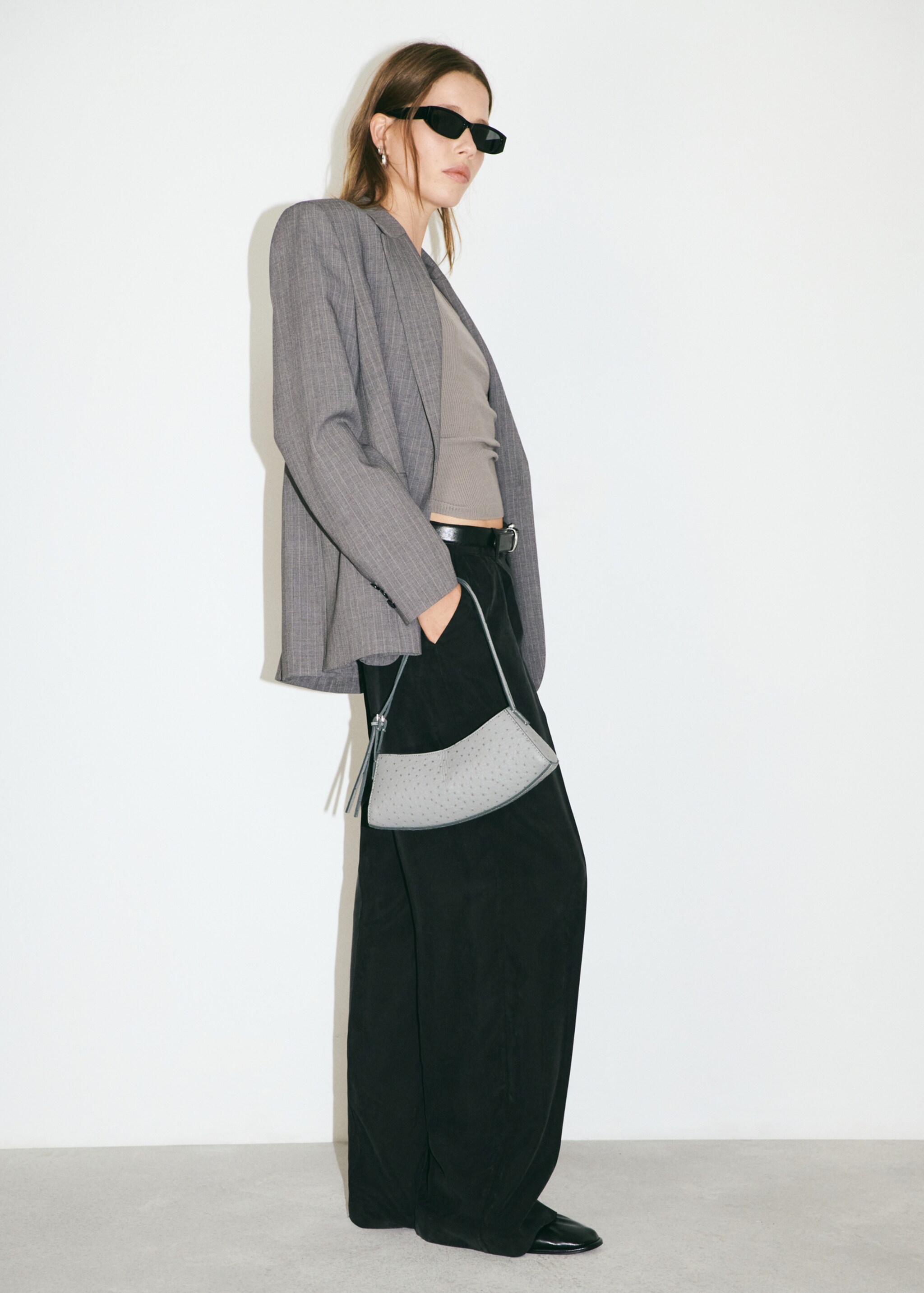 Blazer vestit ratlla diplomàtica - Detall de l'article 6, Gris. Ref: 77014767-00.