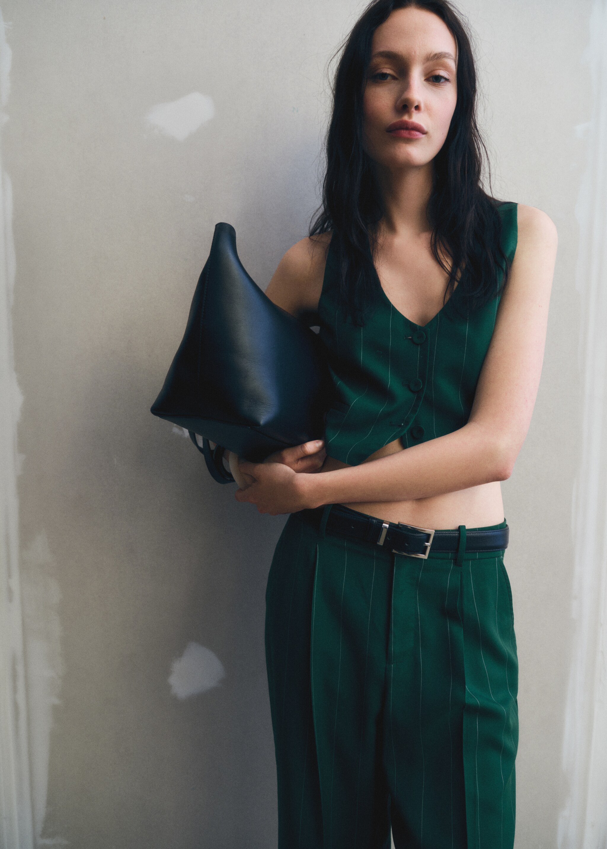 Anzugweste mit Nadelstreifen - Detail des Artikels 6, Grün. Ref: 77014768-00.