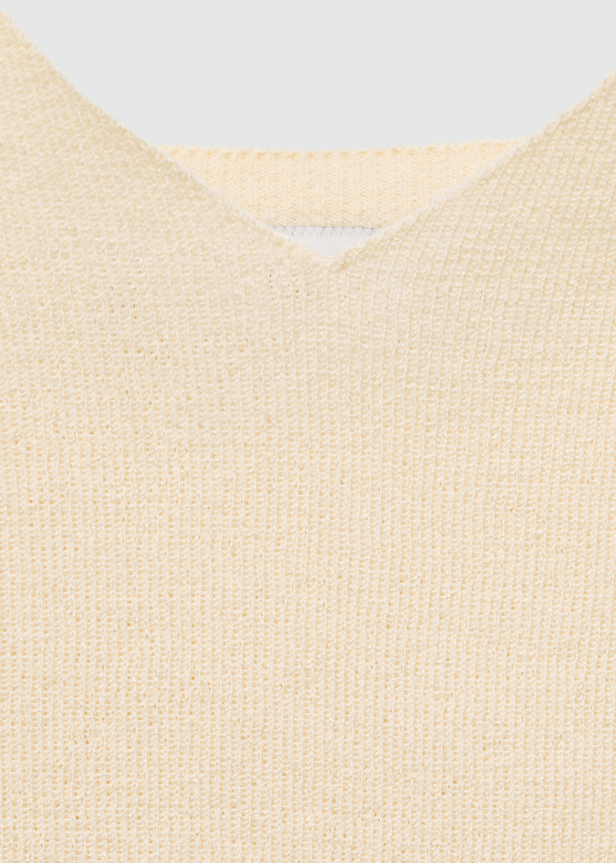 Knitted cropped top - Details of the article 8, Ecru. Ref: 77014792-00.