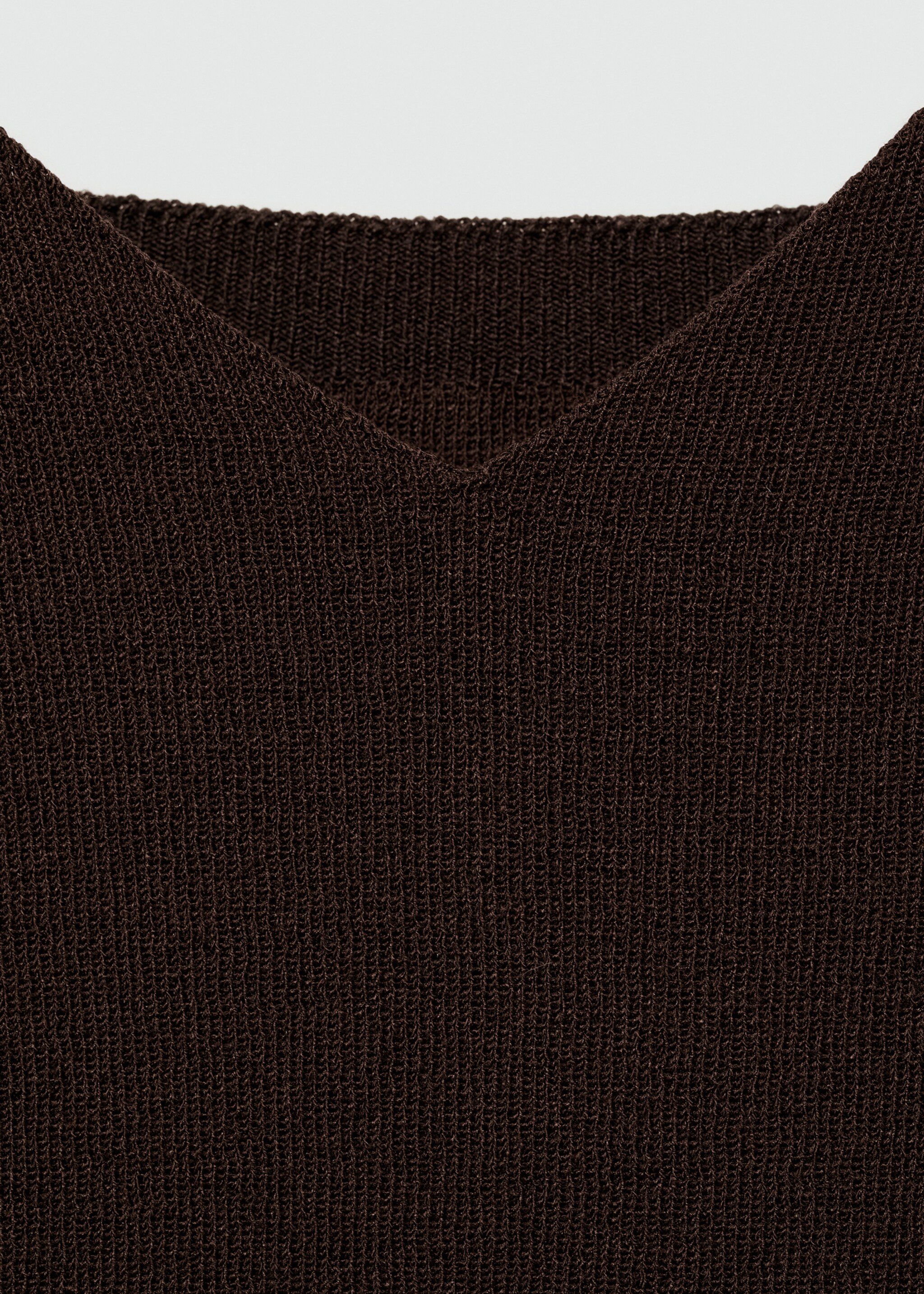 Knitted cropped top - Details of the article 8, Brown. Ref: 77014792-00.