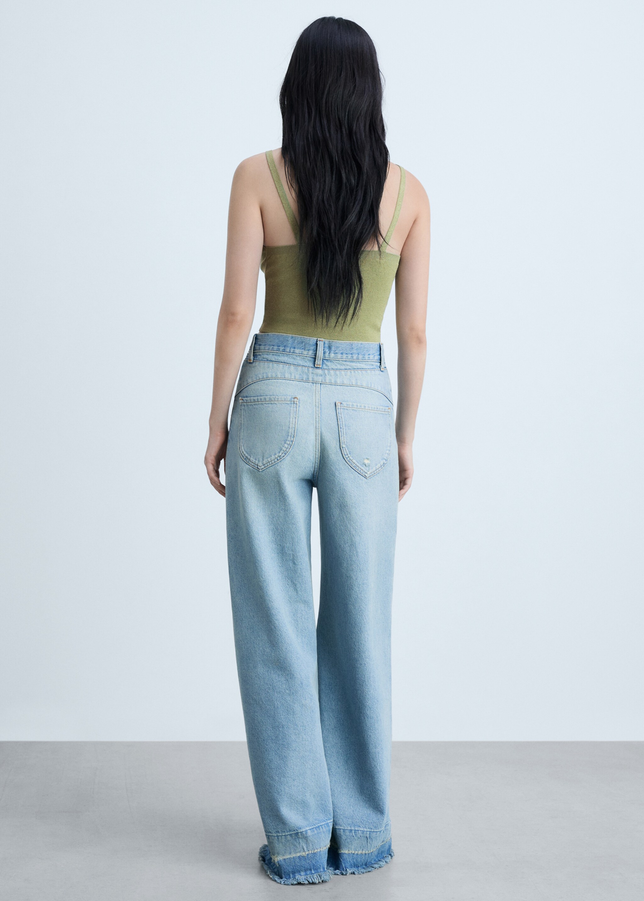 Knitted cropped top - Reverse of the article, Khaki. Ref: 77014792-00.