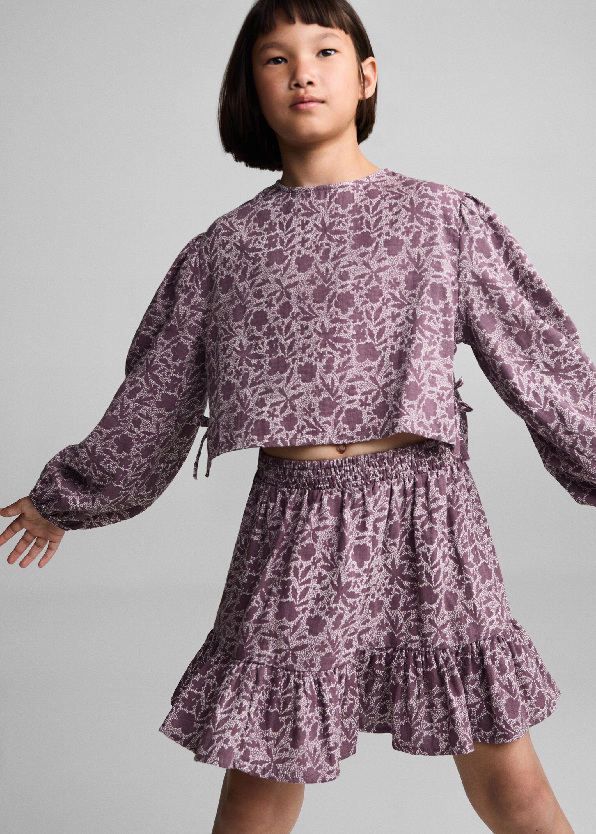 Brusa estampat floral - Detall de l'article 4, Grana. Ref: 77014797-00.