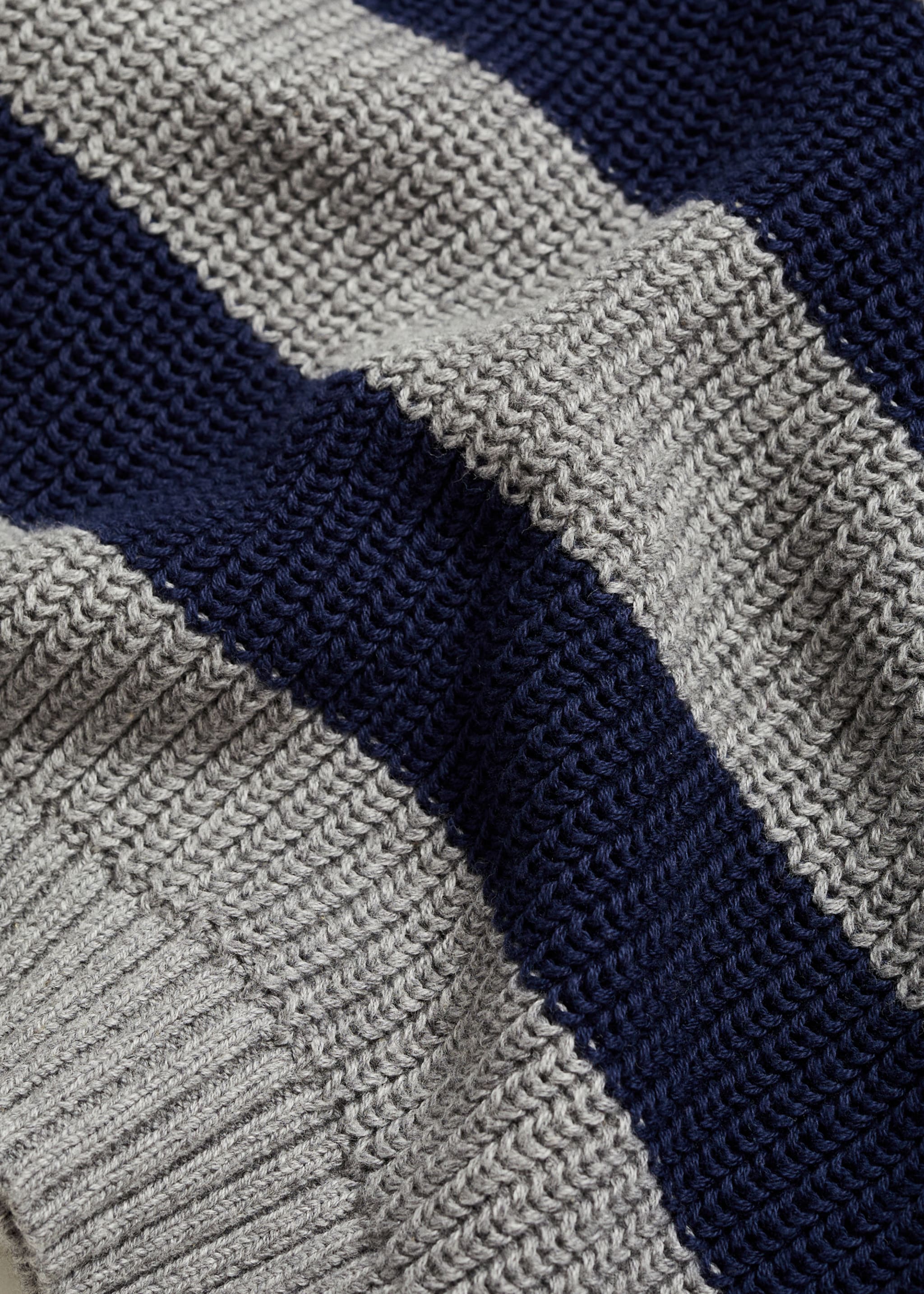 Zip neck jumper - Details of the article 0, Medium Heather Grey. Ref: 77015148-00.