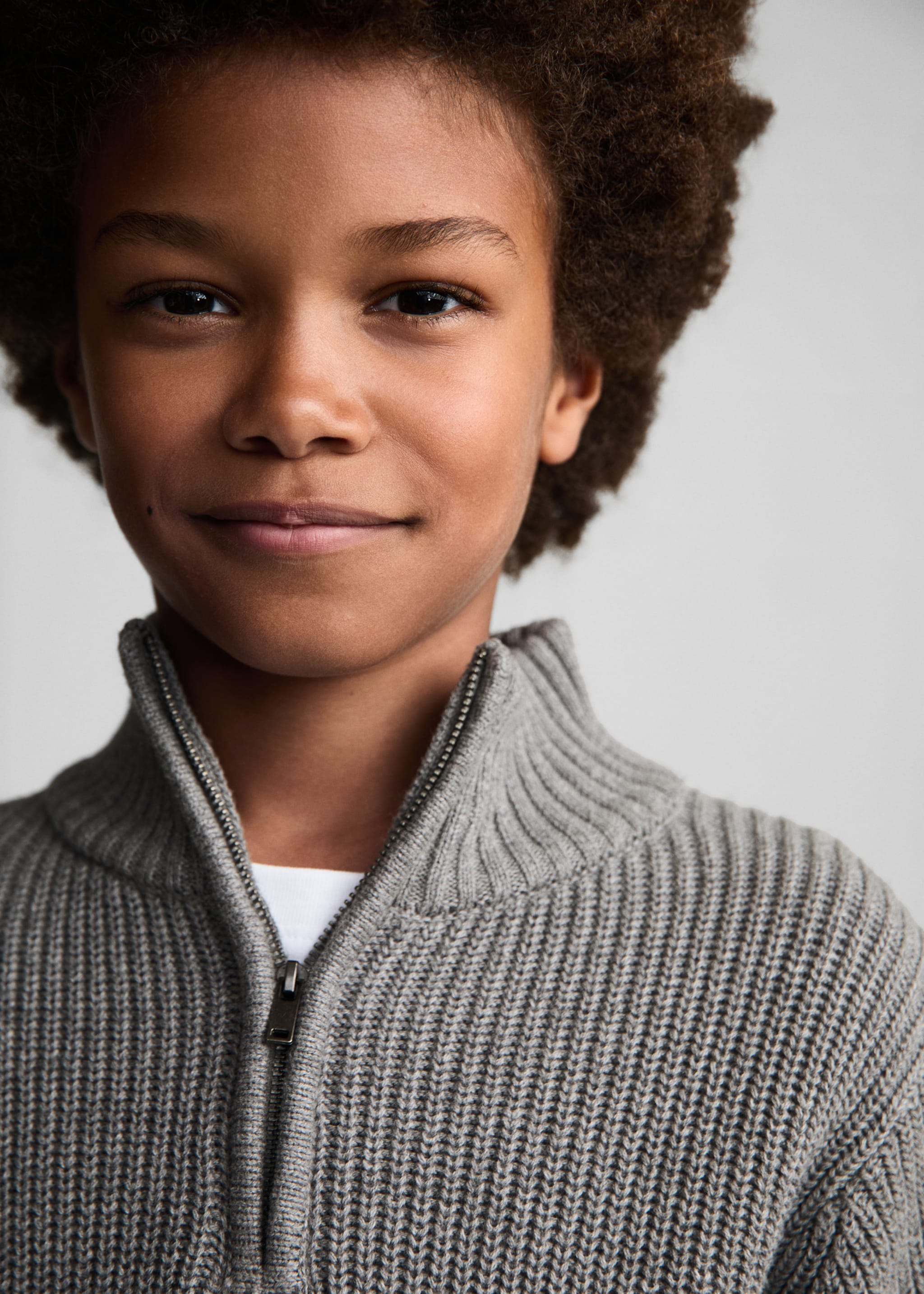 Zip neck jumper - Details of the article 1, Medium Heather Grey. Ref: 77015148-00.