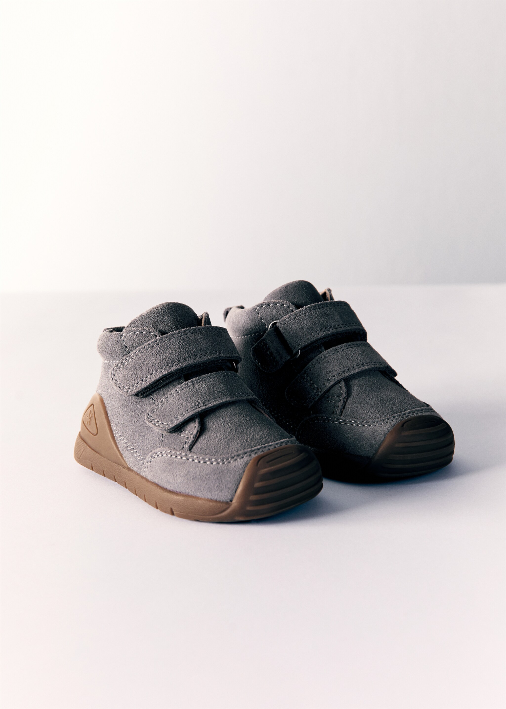 Biomecanics sports skin - Medium plane, Charcoal. Ref: 77015155-00.