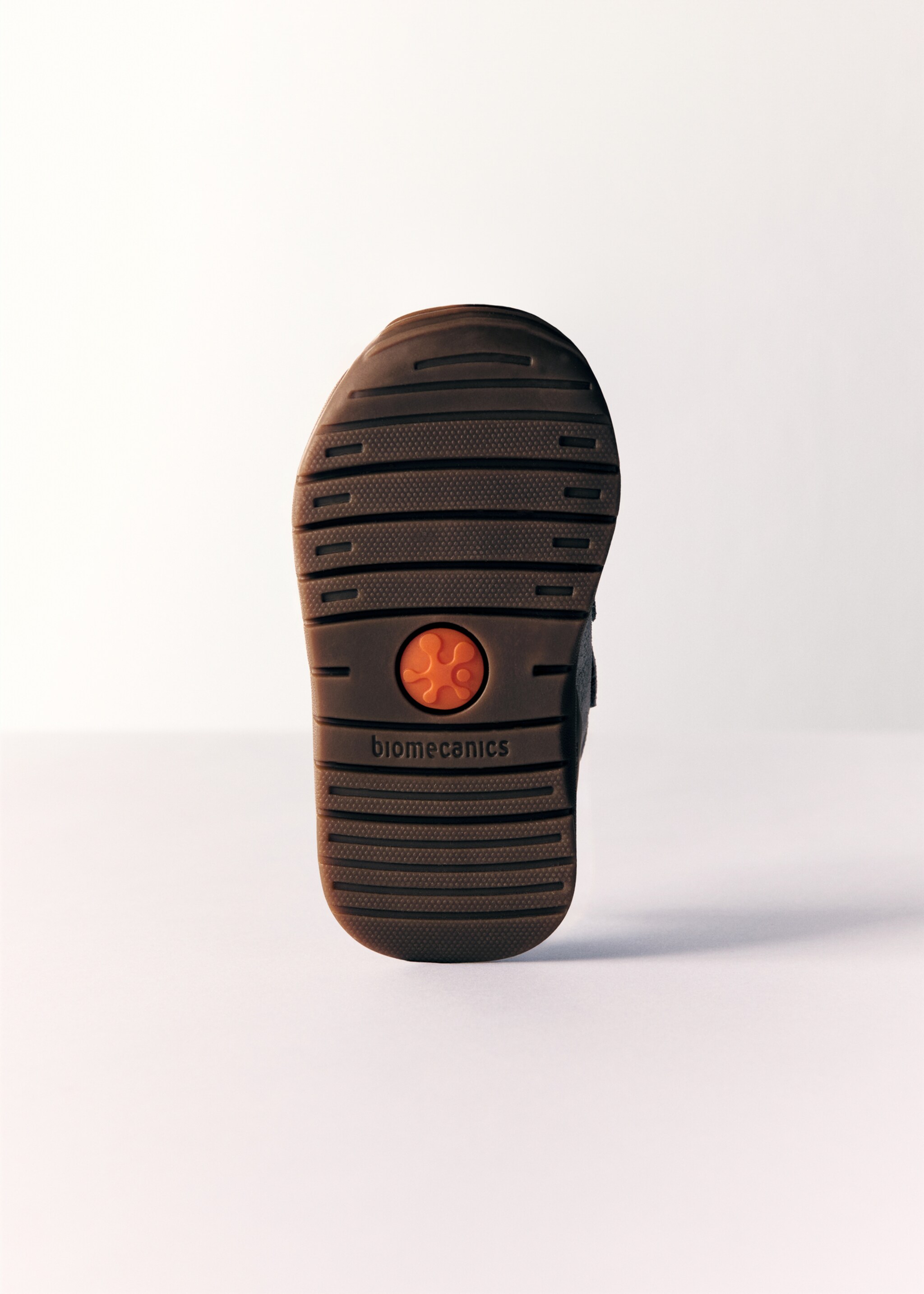 Biomecanics sports skin - Details of the article 6, Charcoal. Ref: 77015155-00.