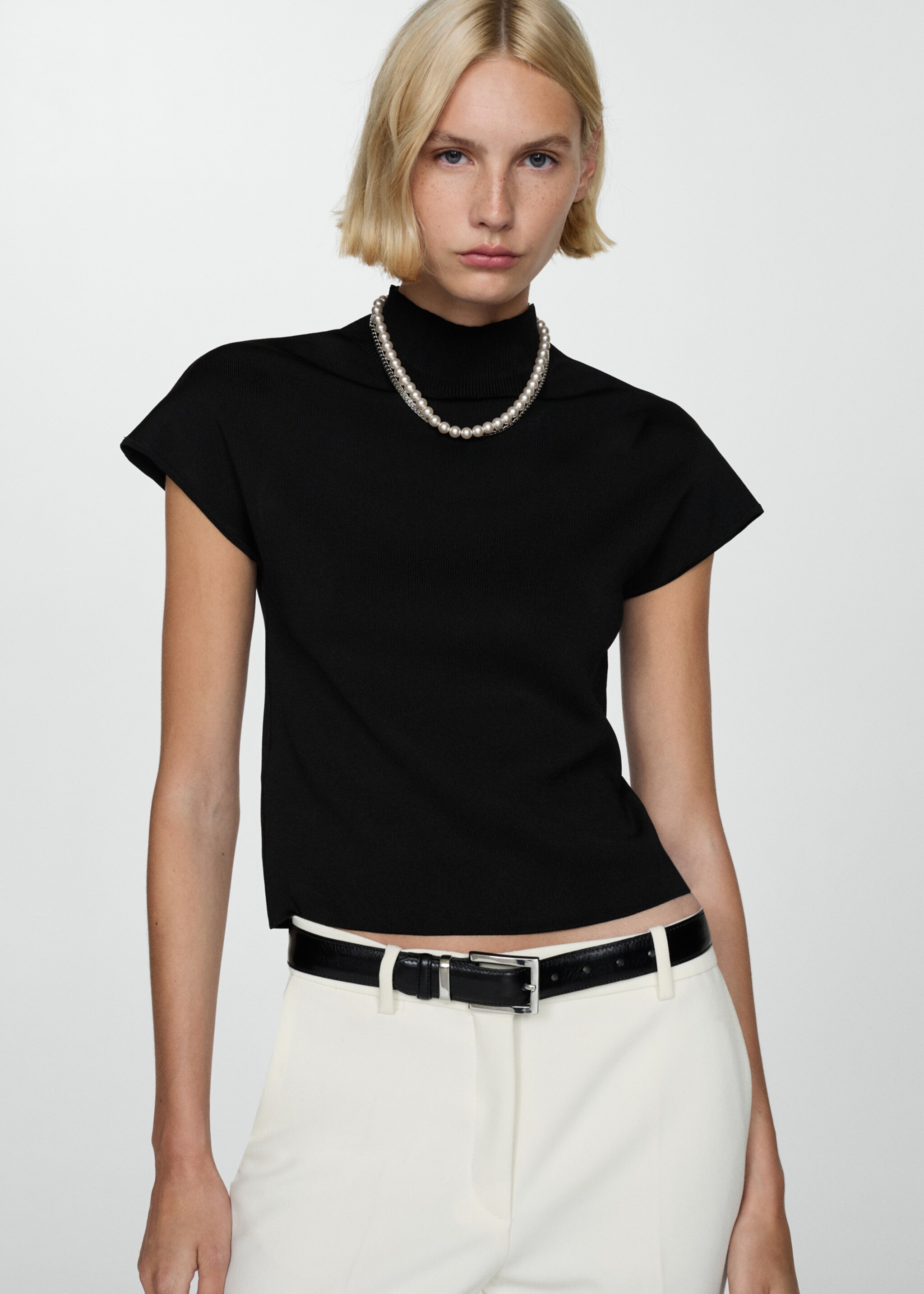 Pull-over col montant manches courtes - Plan moyen