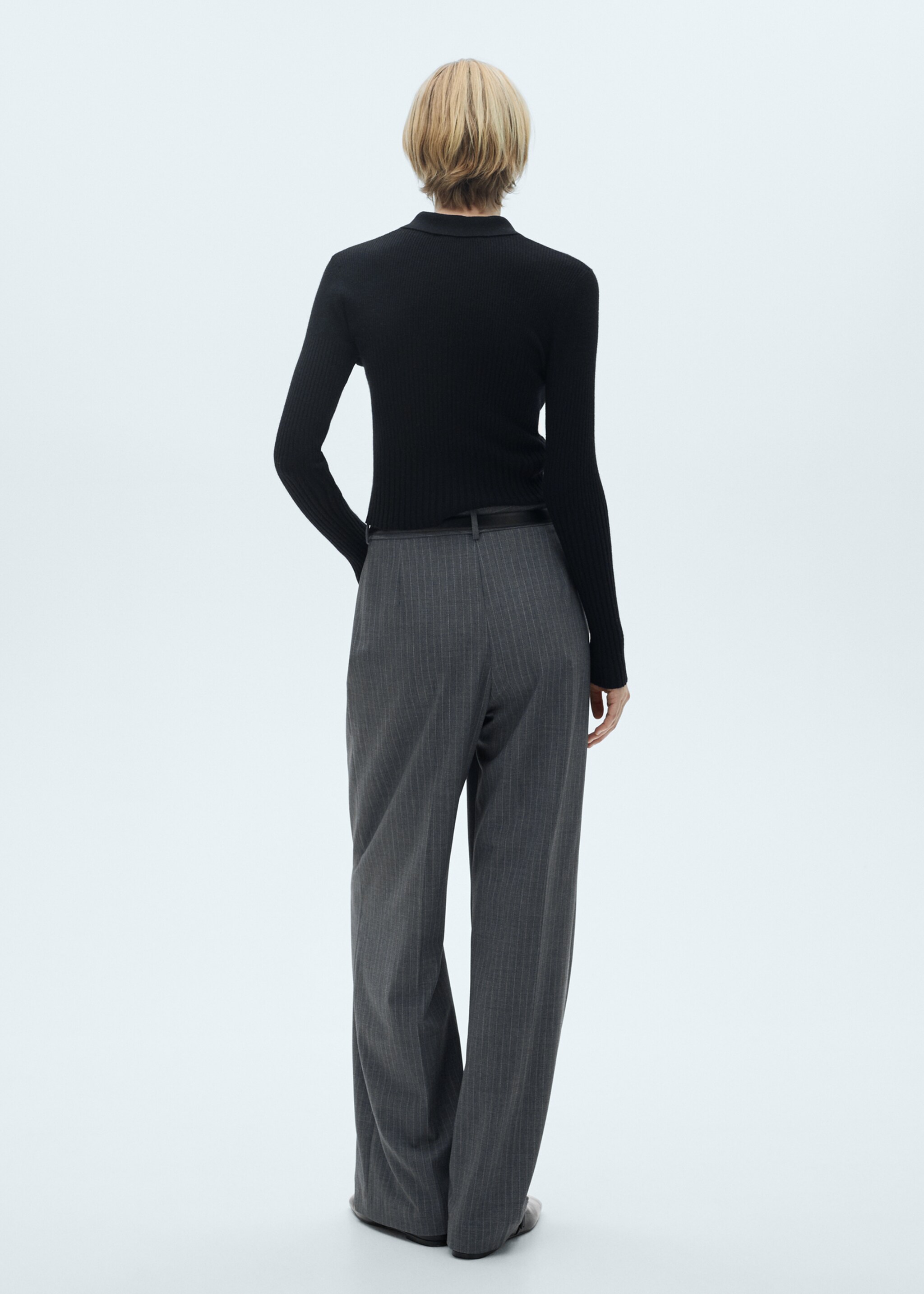 Pullover mit Zierknöpfen - Rückseite des Artikels, Schwarz. Ref: 77015643-00.