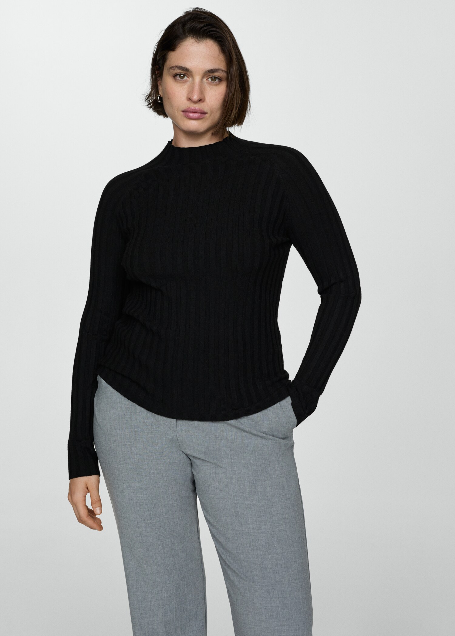 Gerippter Pullover mit halbhohem Kragen - Detail des Artikels 5
