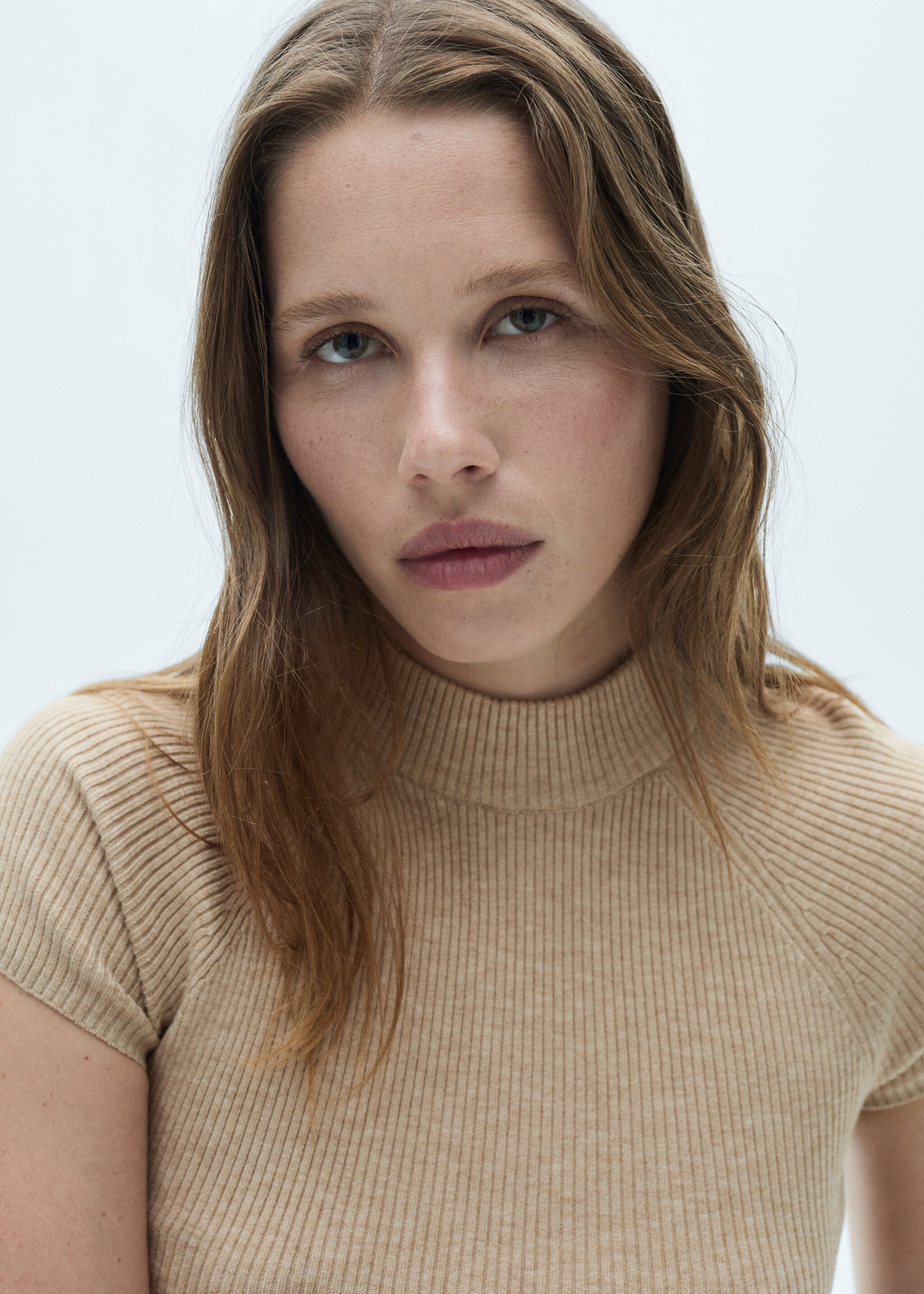 Ribbed t-shirt with perkins neck - Details of the article 1, Light/Pastel Grey. Ref: 77015652-00.