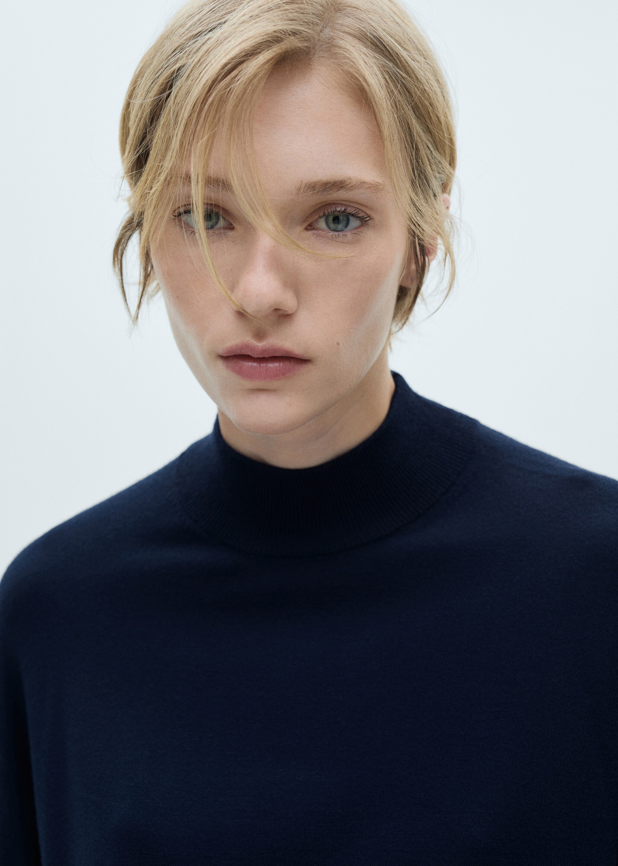 Knitted sweater with perkins neck - Details of the article 1, Dark Navy. Ref: 77015653-00.