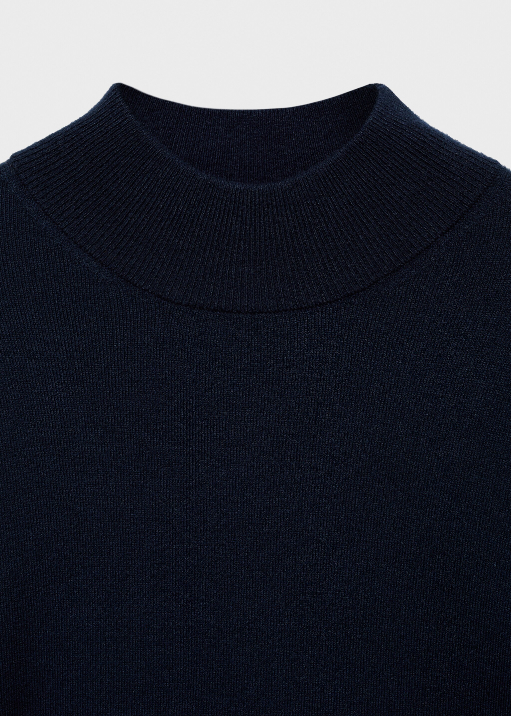 Knitted sweater with perkins neck - Details of the article 8, Dark Navy. Ref: 77015653-00.