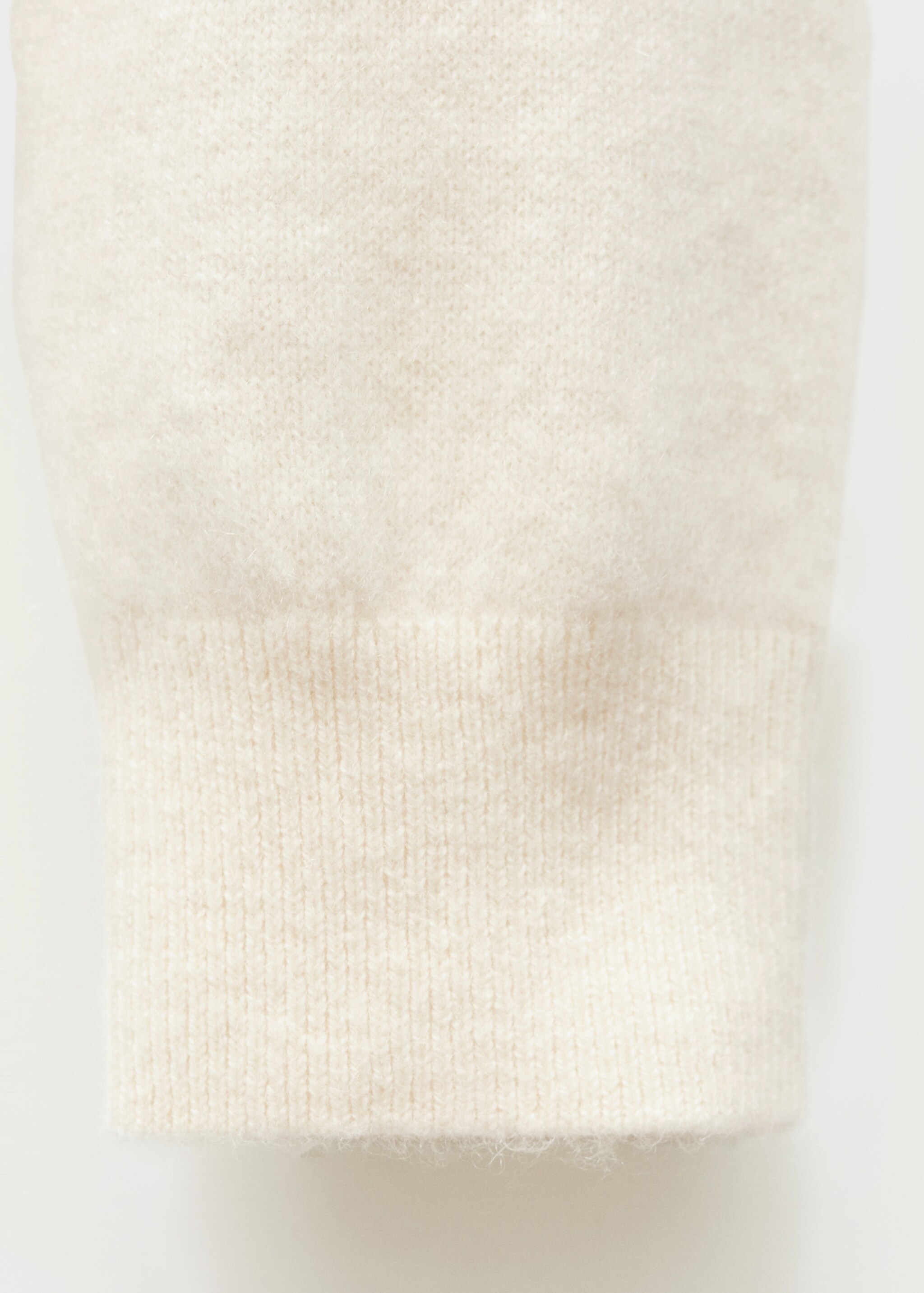 100% cashmere sweater - Details of the article 0, Ecru. Ref: 77015655-00.