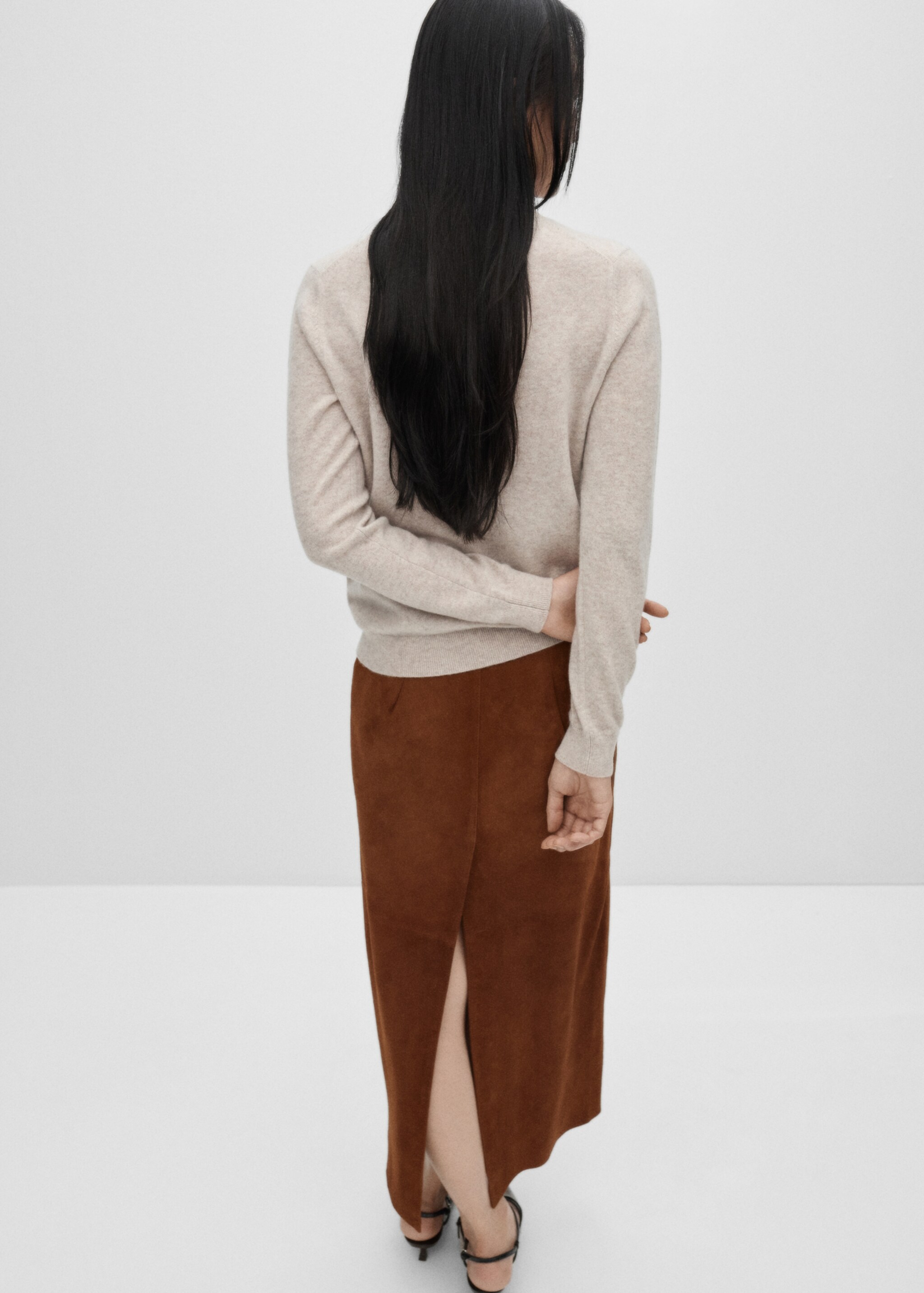 Svetr ze 100% kašmíru - Zadní strana zboží, Světle/pastelově šedá. Ref: 77015655-00.