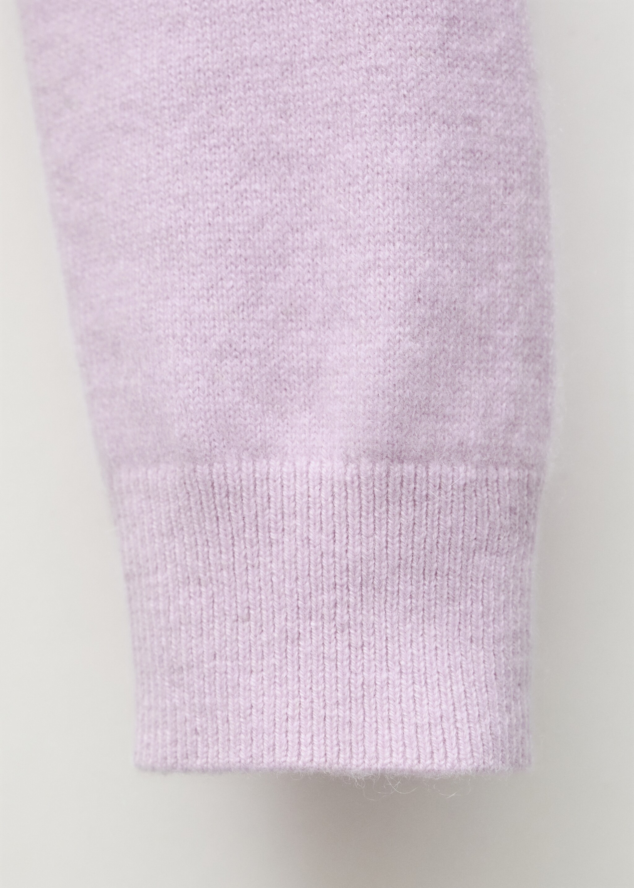 100% cashmere sweater - Details of the article 0, Light/Pastel Purple. Ref: 77015655-00.
