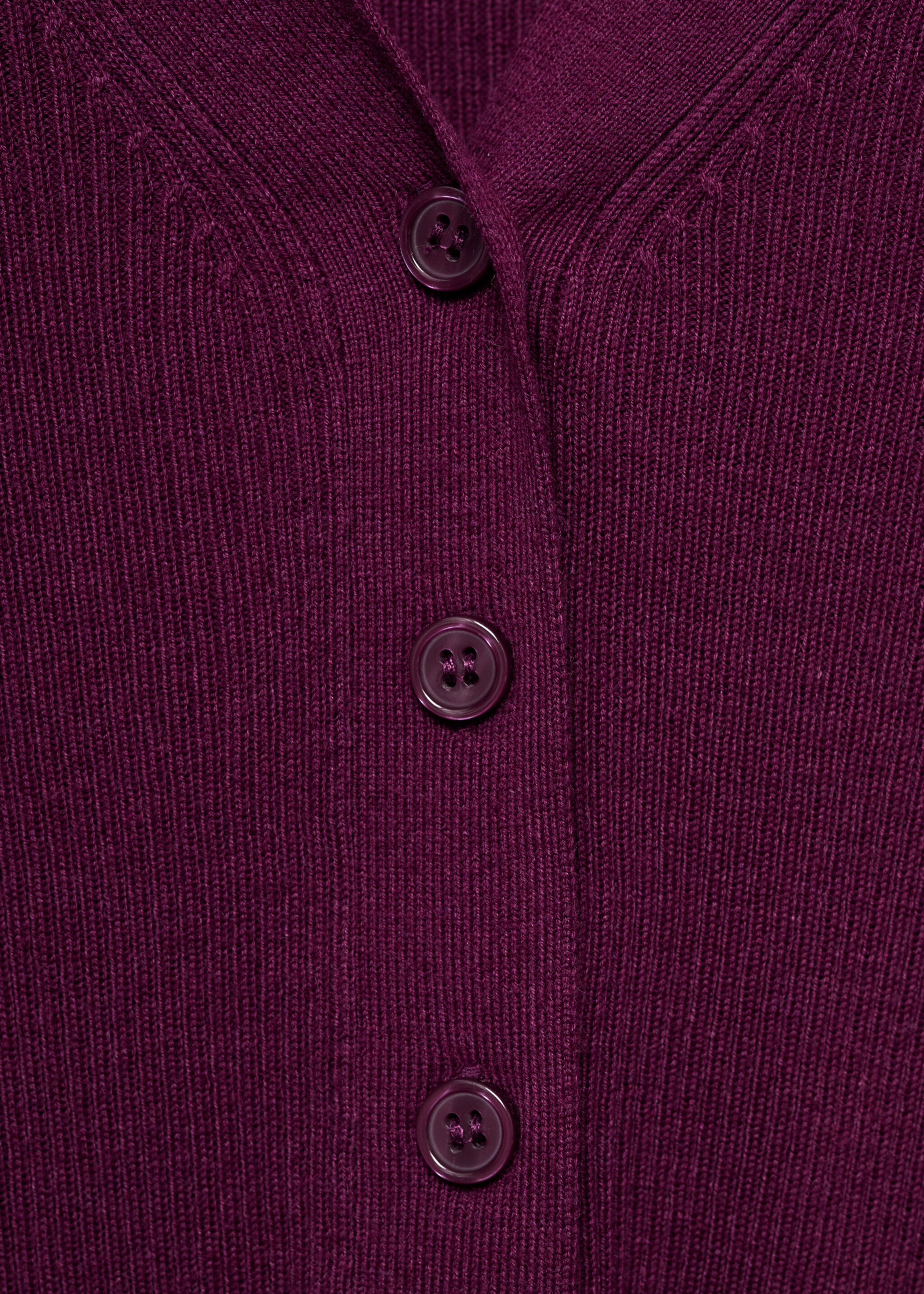 Ribbed sweater with buttons - Details of the article 8, Wine. Ref: 77015658-00.