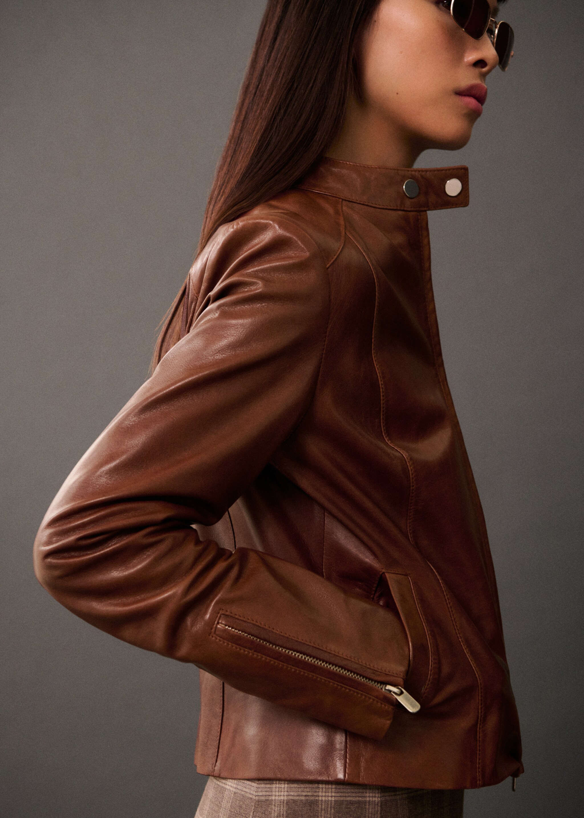 Chaqueta piel cremallera - Plano medio, Marrón medio. Ref: 77015662-00.