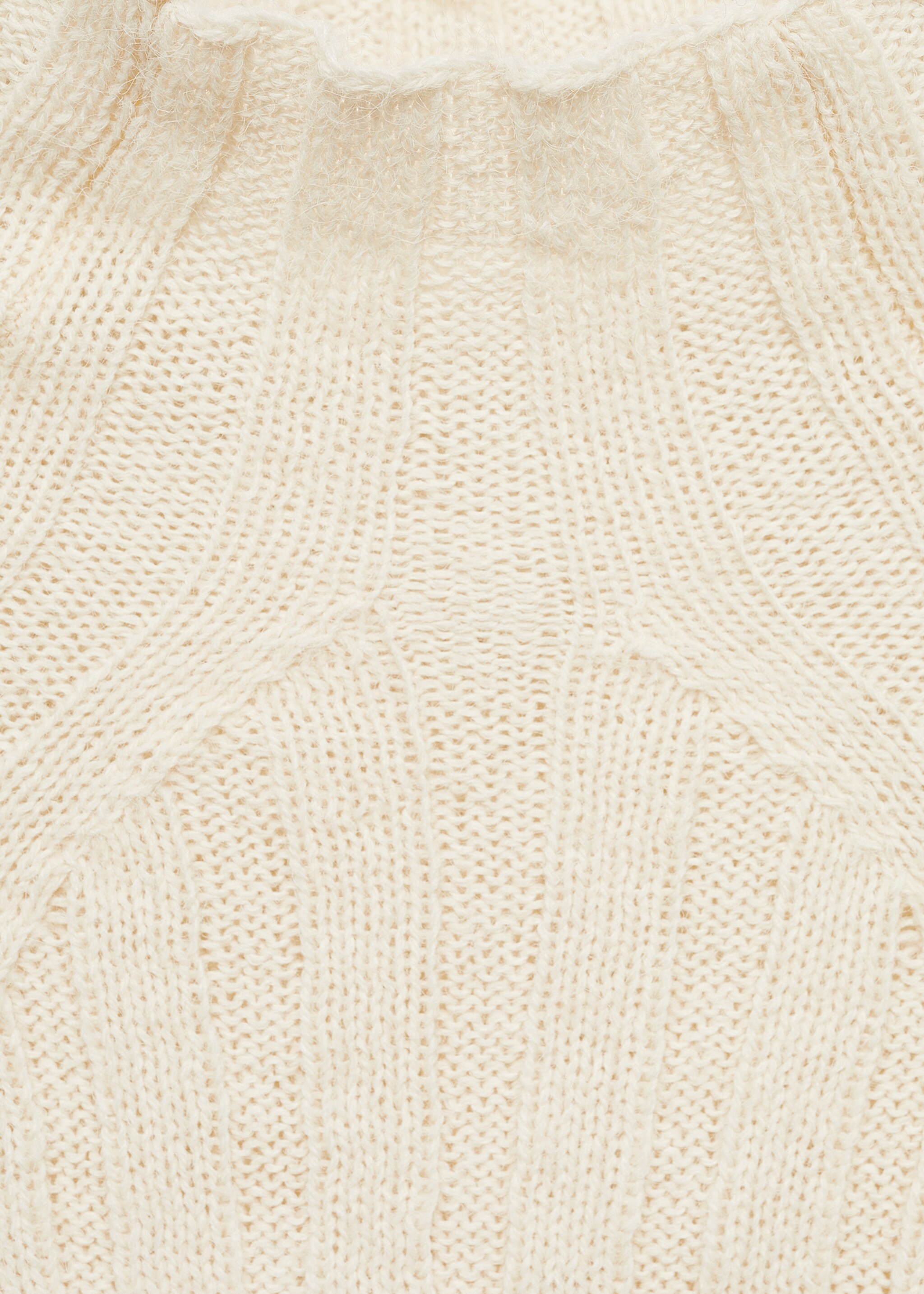 Geribde trui met ajourwerk - Detail van het artikel 8, Ecru. Ref: 77015667-00.