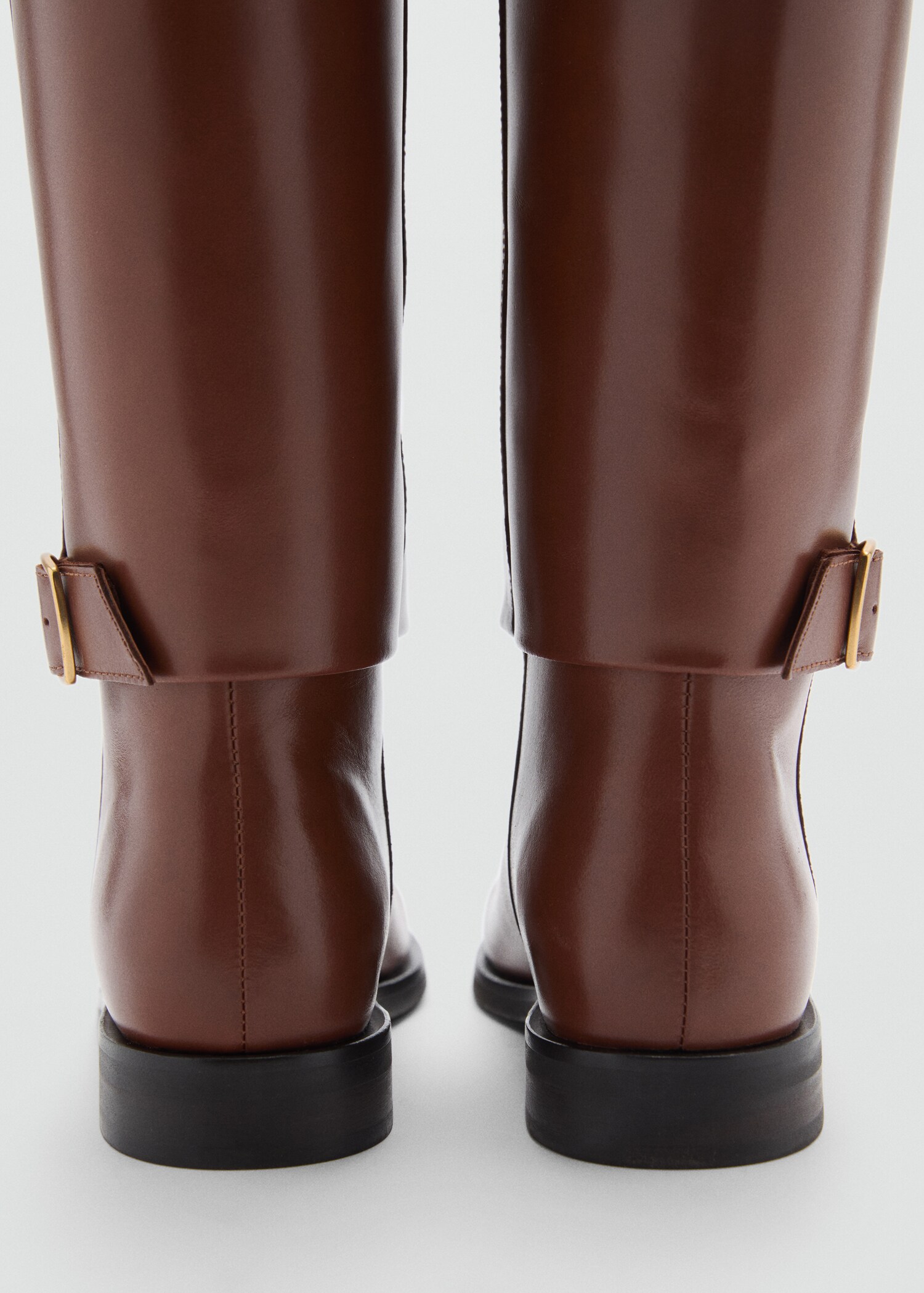 Bota pell sivella decorativa - Detall de l'article 1