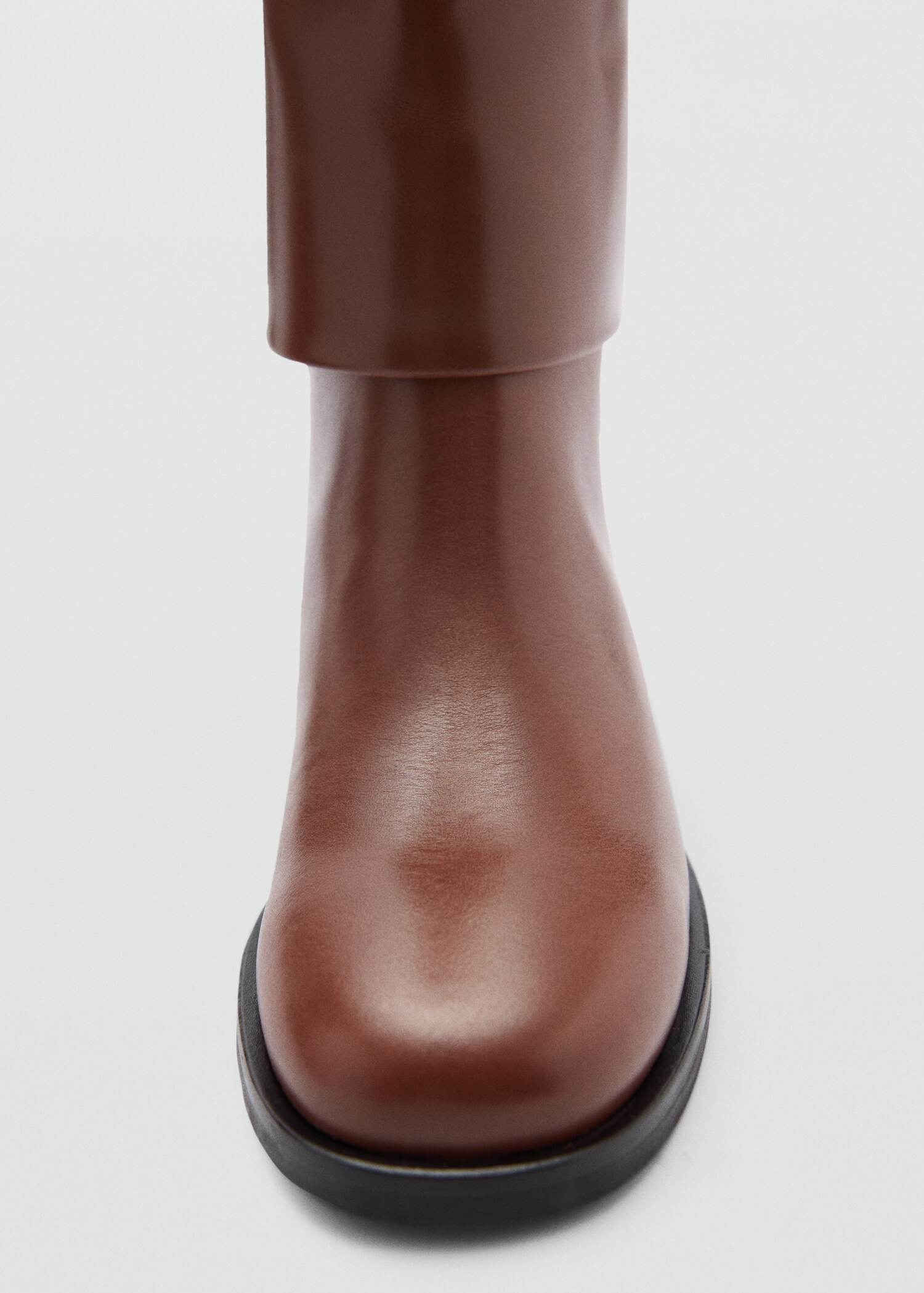 Bota pell sivella decorativa - Detall de l'article 3