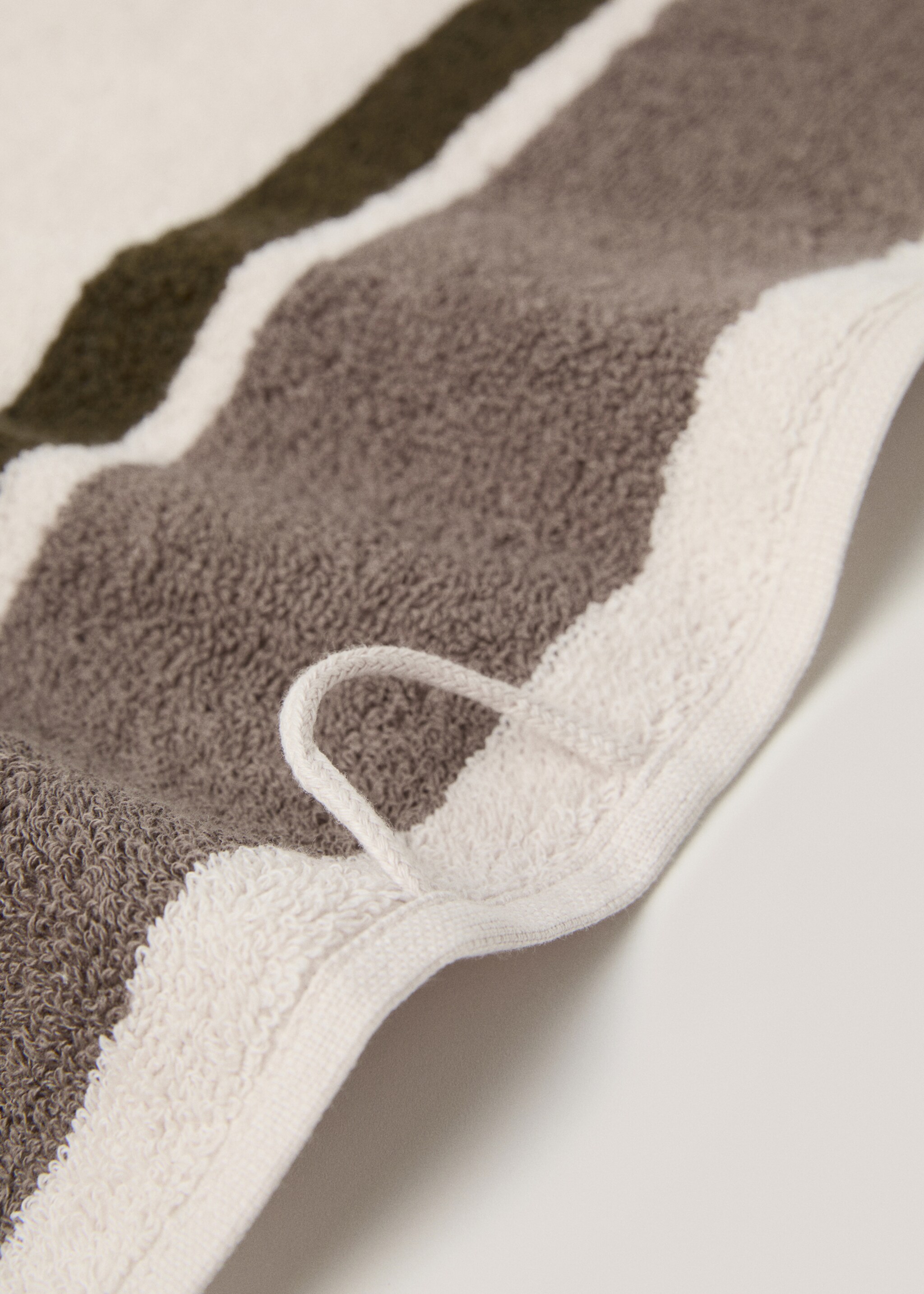 Tovallola lavabo 100% cotó ratlles 50x90cm - Detall de l'article 3, Beige. Ref: 77015679-00.