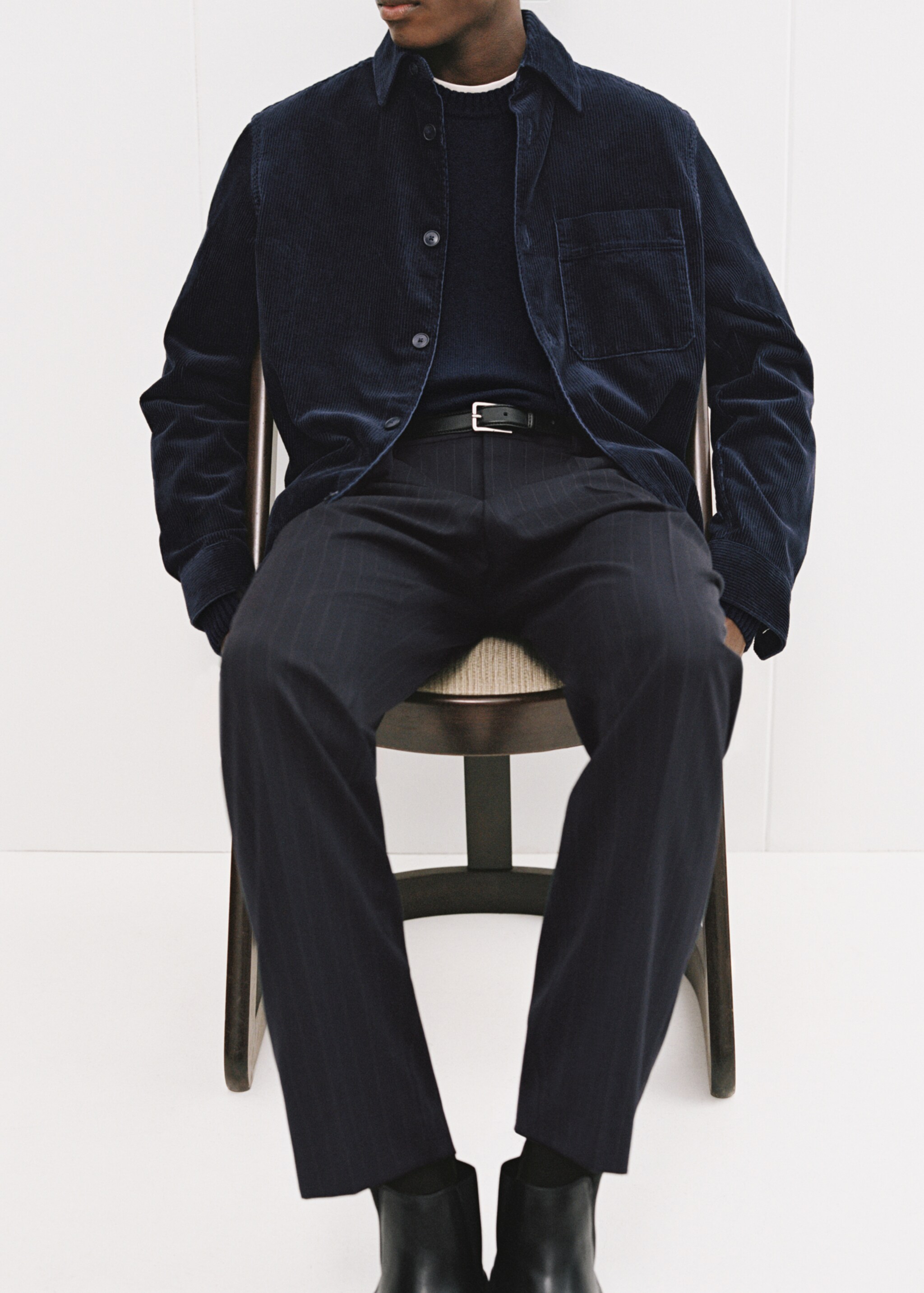 Wool slim-fit suit trousers with stripes - Details of the article 5, Dark Navy. Ref: 77015974-00.