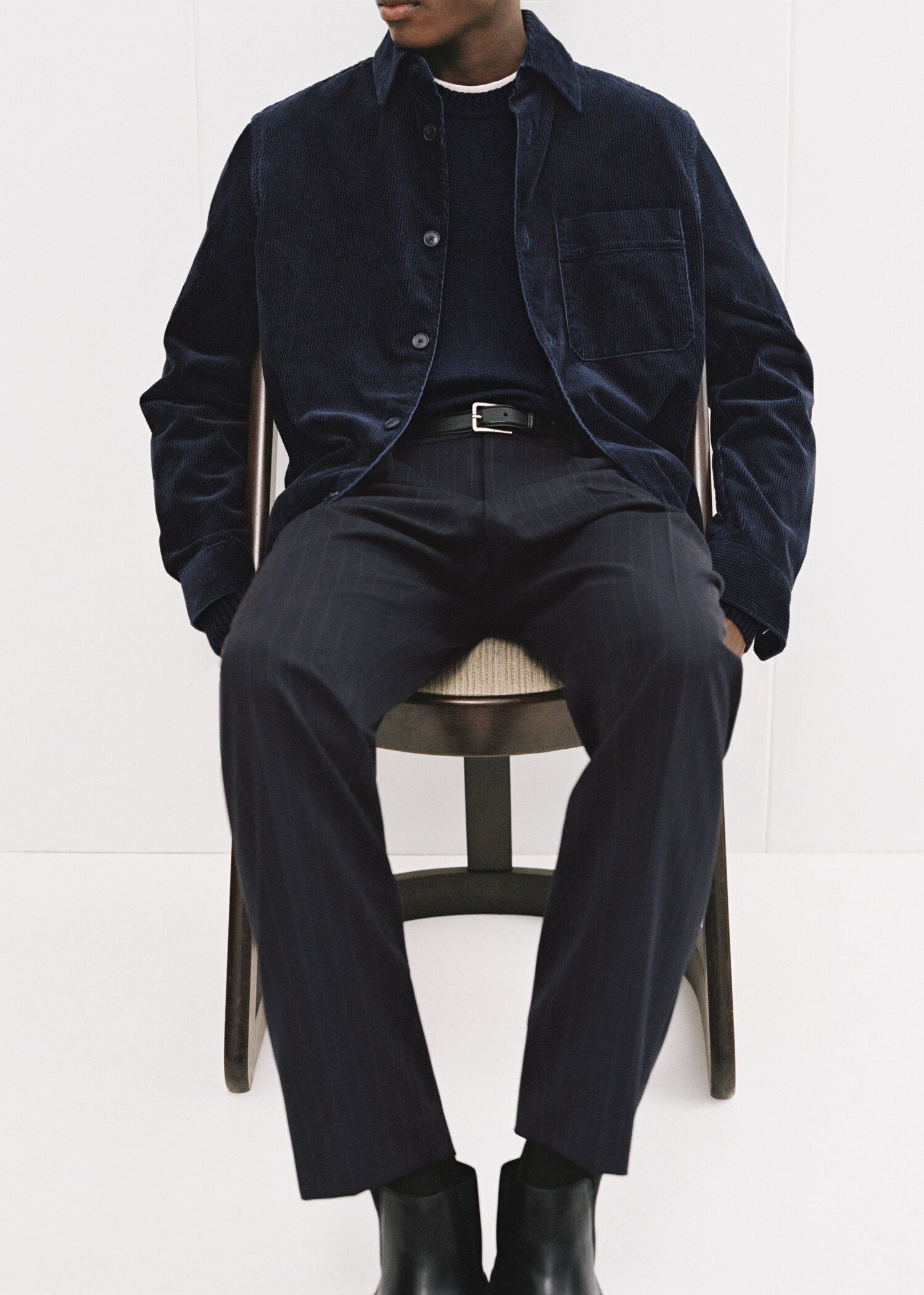 Wool slim-fit suit trousers with stripes - Details of the article 5