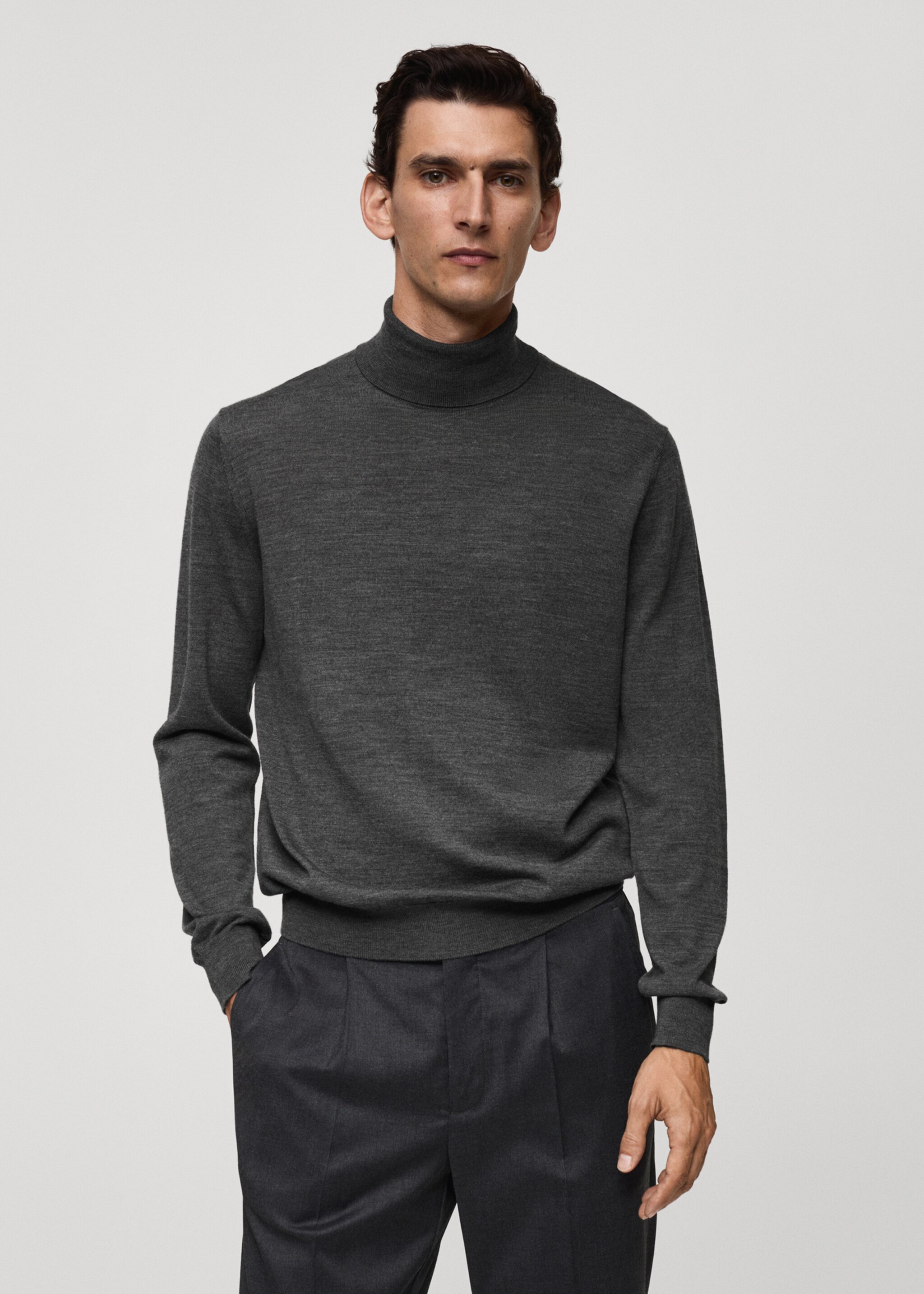 Rollkragenpullover aus 100 % Merinowolle - Mittlere Ansicht, Dunkelgrau meliert. Ref: 77015977-00.