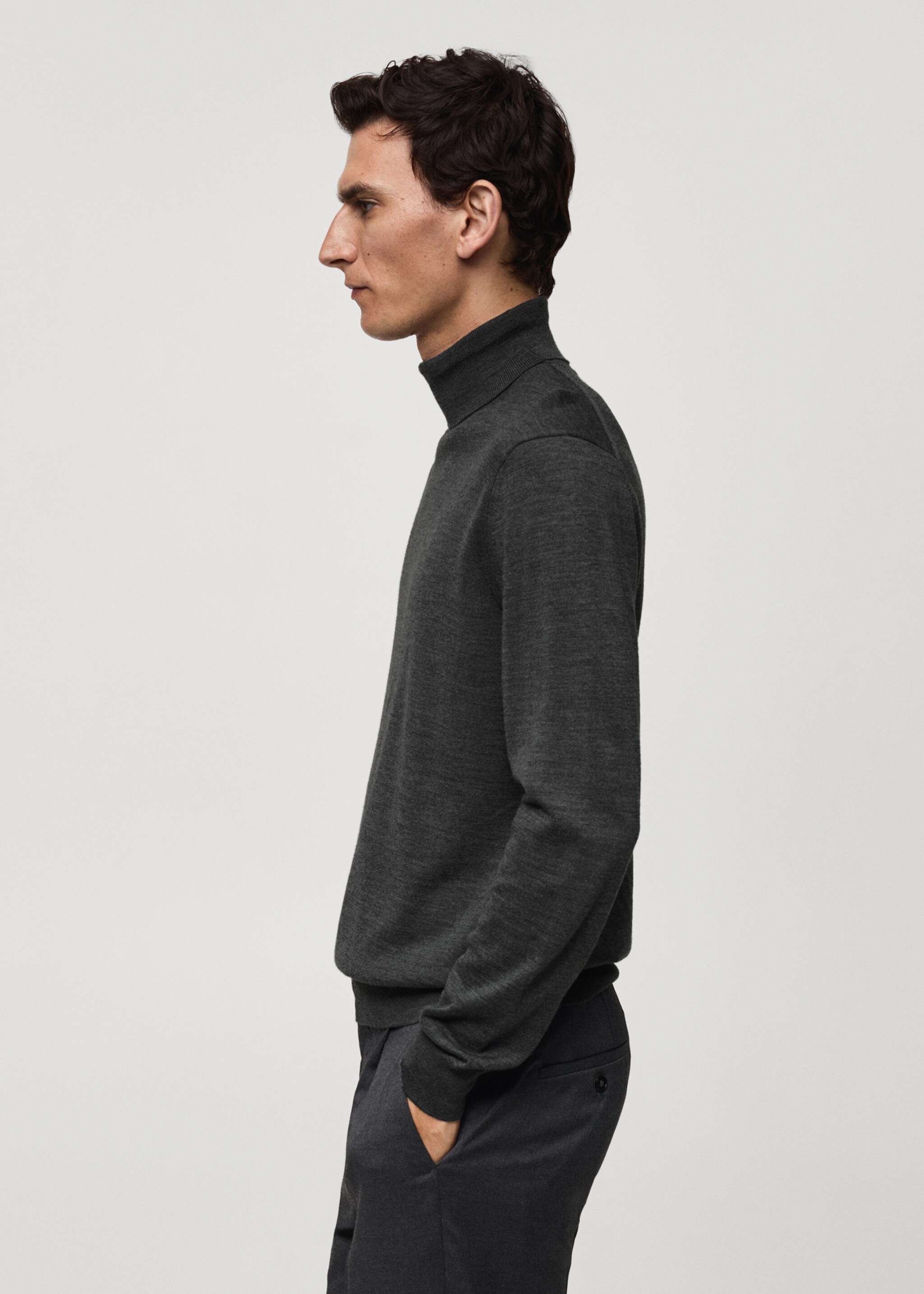 Rollkragenpullover aus 100 % Merinowolle - Detail des Artikels 6, Dunkelgrau meliert. Ref: 77015977-00.