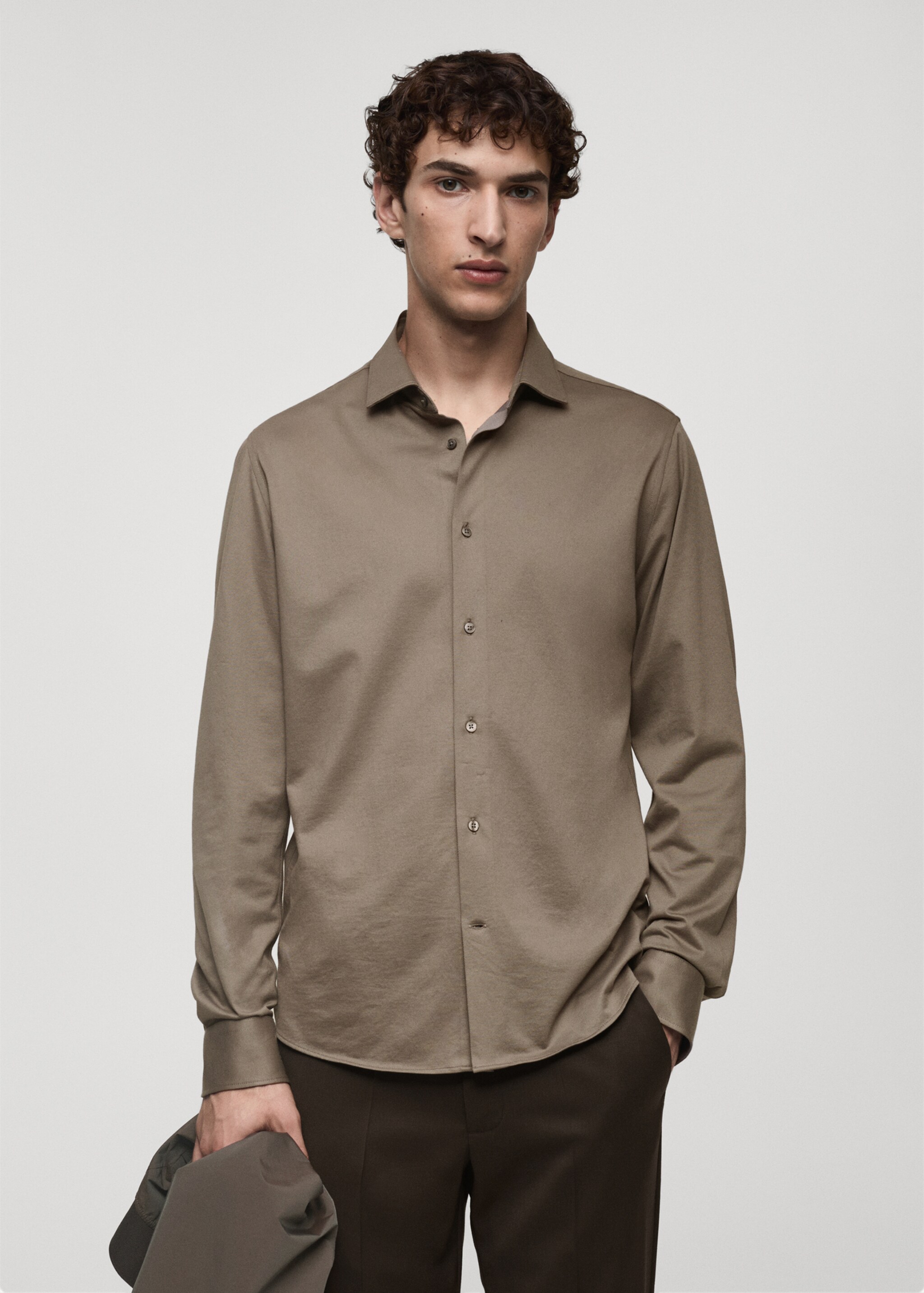 Crease-resistant regular-fit shirt - Medium plane, Medium Brown. Ref: 77015984-00.